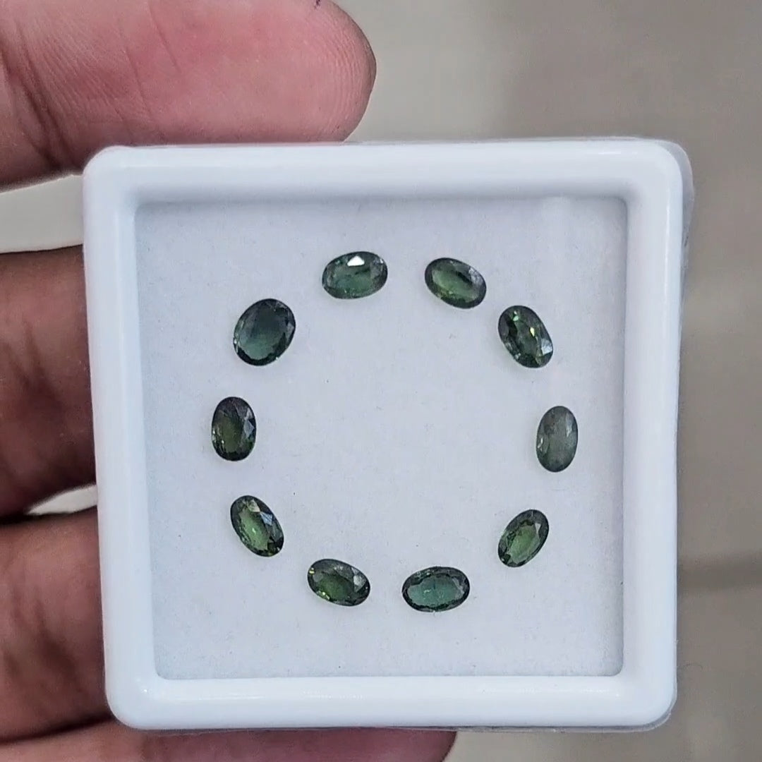 2.8Cts Natural Madagascar  Sapphire  | 4-5mm | Oval