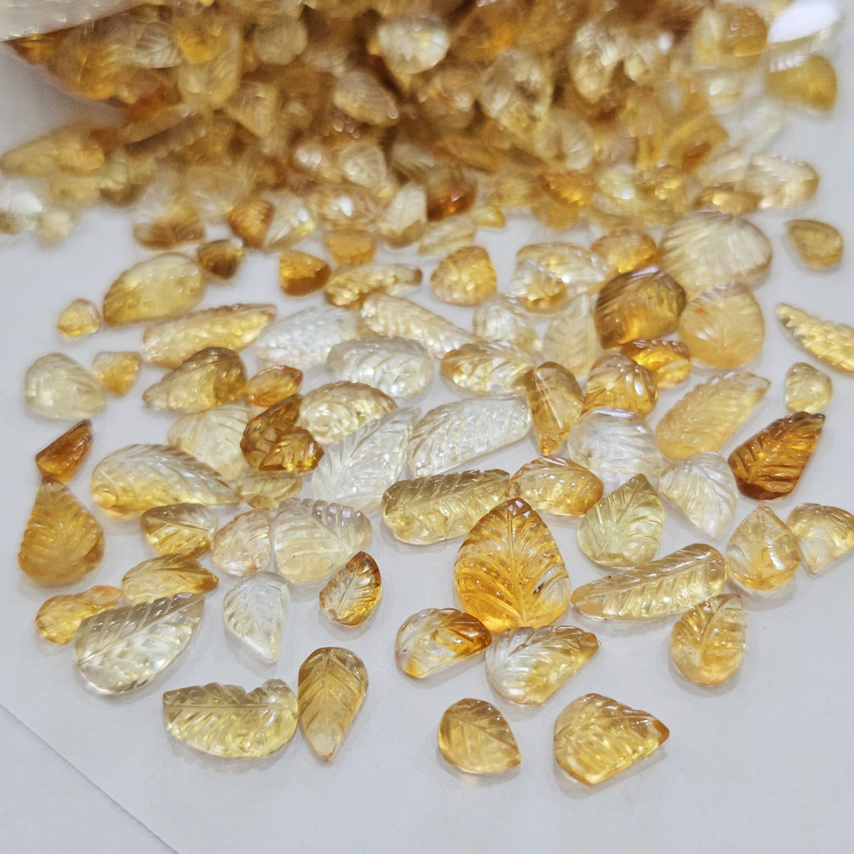 500 Cts of Natural Citrine Carved Gemstones | 230–250 Pcs | 7–20mm | Leaf Shapes - The LabradoriteKing