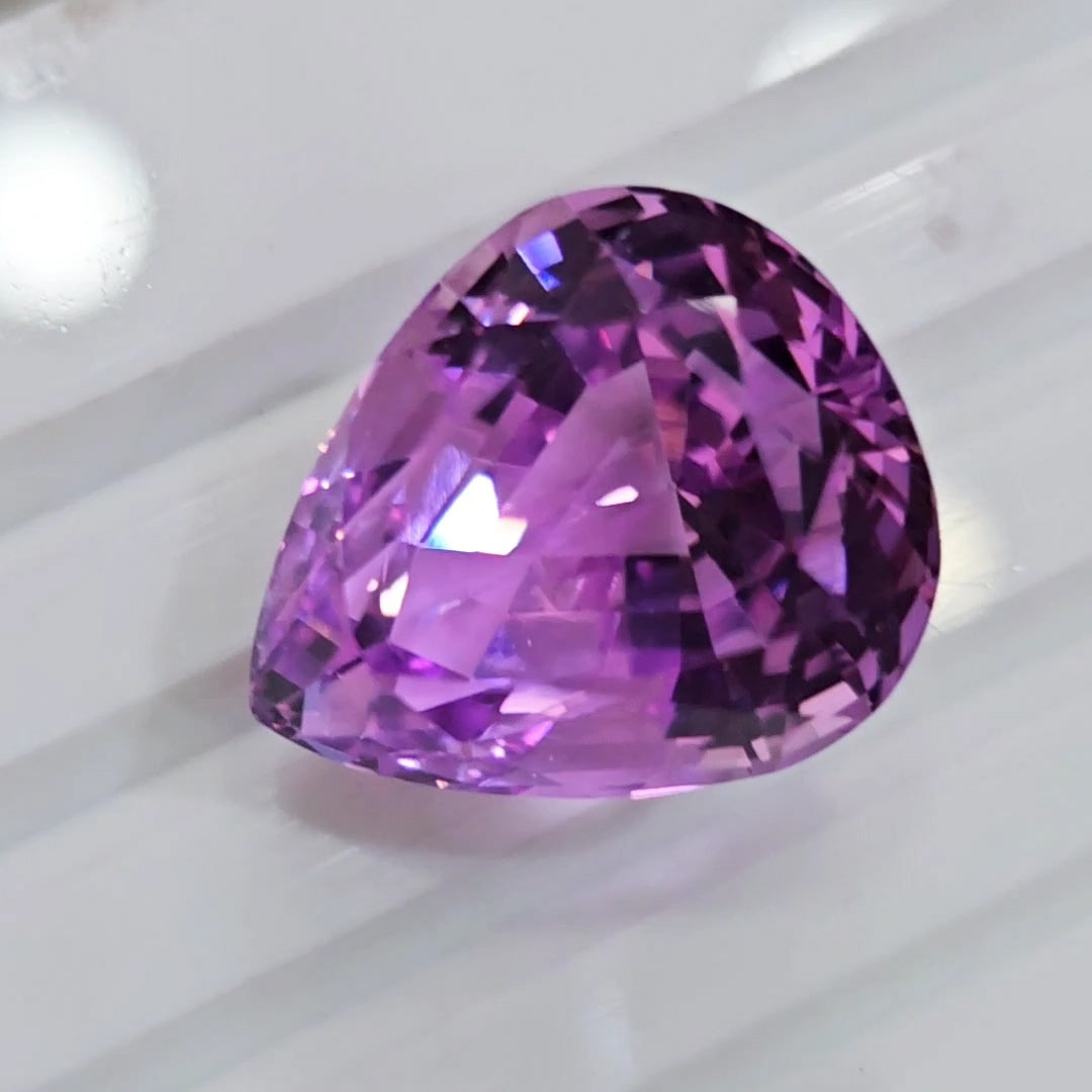 40.5Cts Natural Kunzite Faceted Clean| With Certificate| 22x19mm | Pear |Clean - The LabradoriteKing