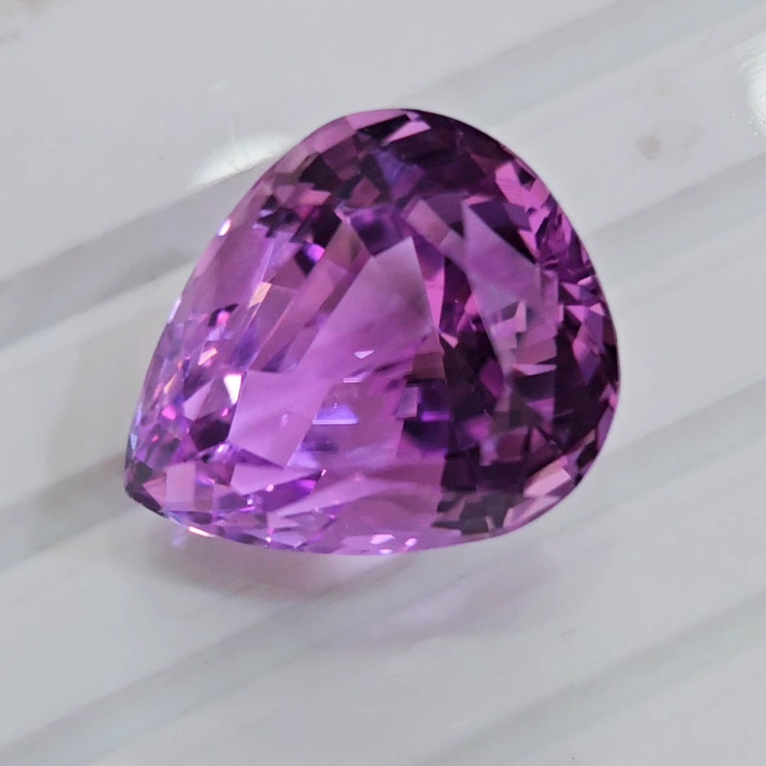 40.5Cts Natural Kunzite Faceted Clean| With Certificate| 22x19mm | Pear |Clean - The LabradoriteKing