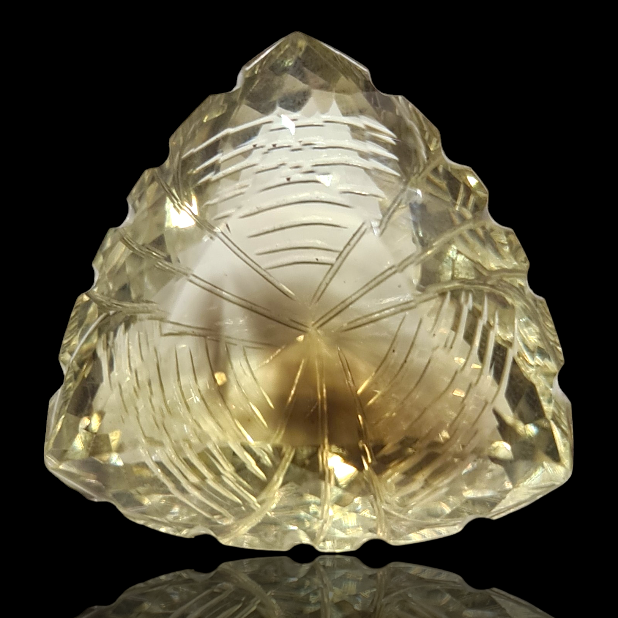 Natural Bi color hand carved Yellow Quartz  : Trillion Shape | Size:35mm - The LabradoriteKing