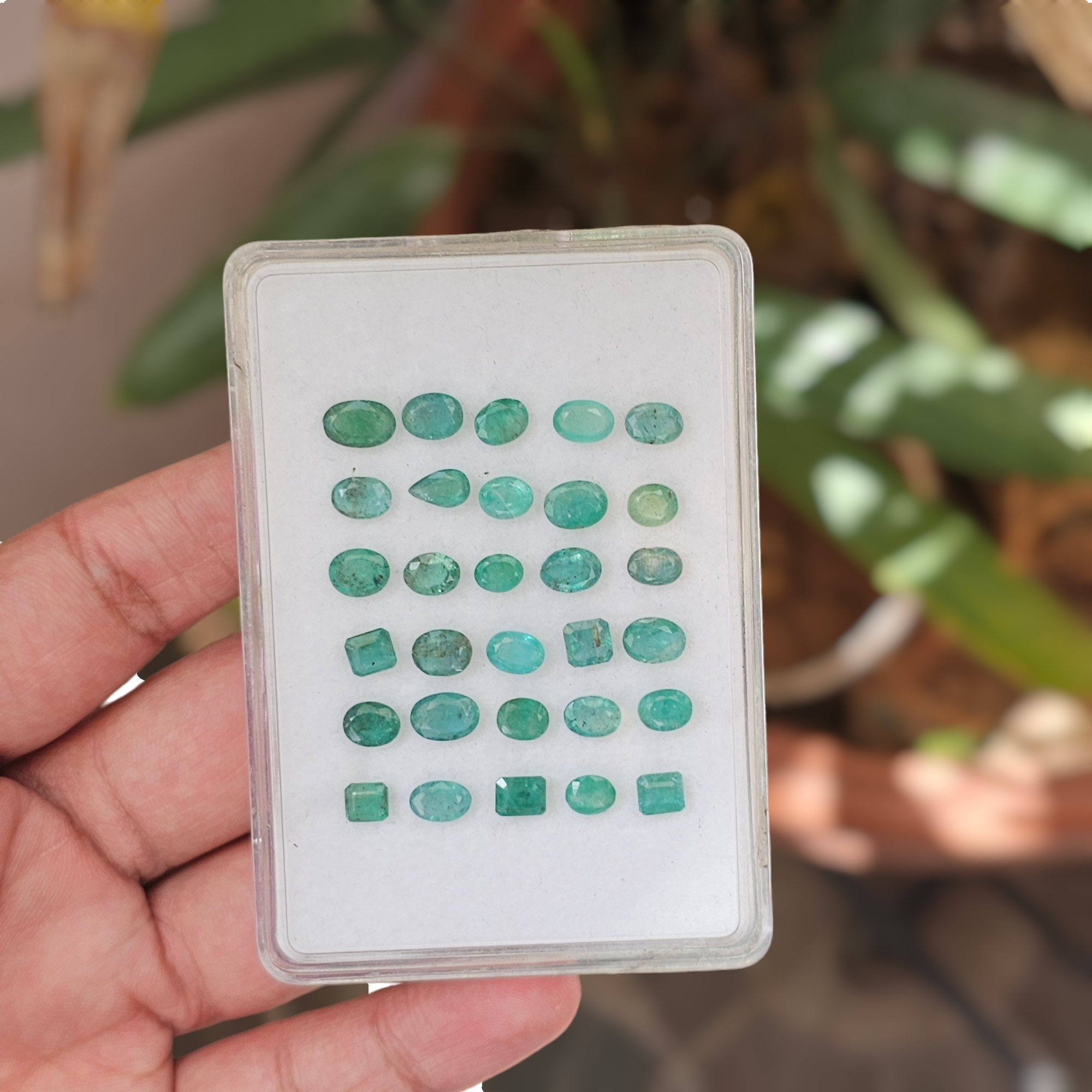 30 Pcs Of Natural Emerald Faceted |Shap: Mix| Size:5-8mm - The LabradoriteKing