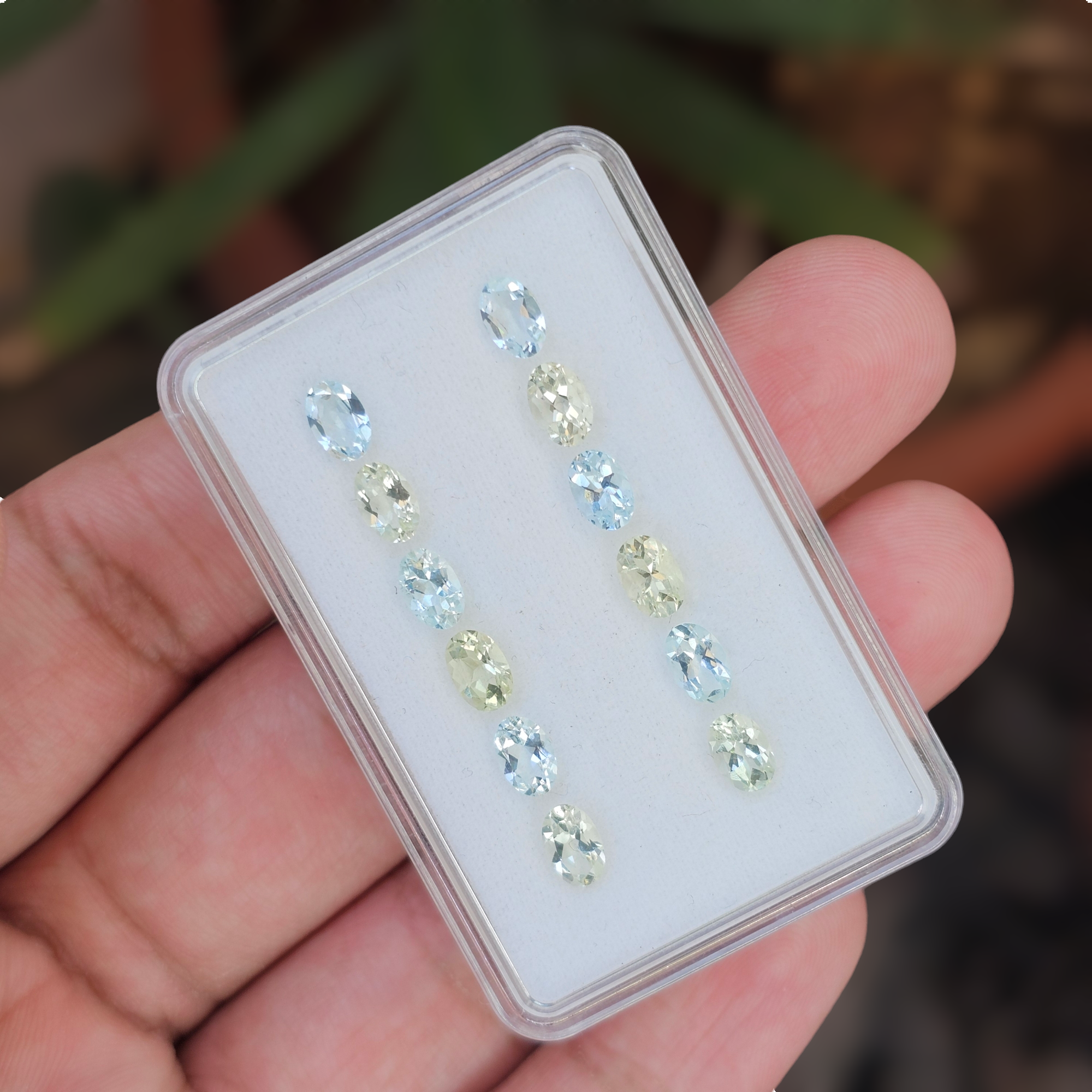 12 Pcs Of Natural Aquamarine & Green Beryl Faceted | Shap:Oval| Size:6x4mm - The LabradoriteKing