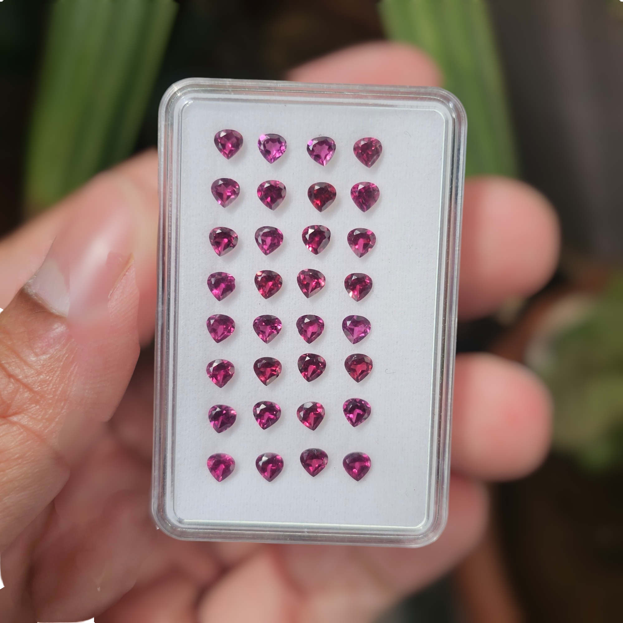 32 Pcs Of Natural Rhodolite Garnet Faceted | Teardrop | Size: 3.5mm - The LabradoriteKing