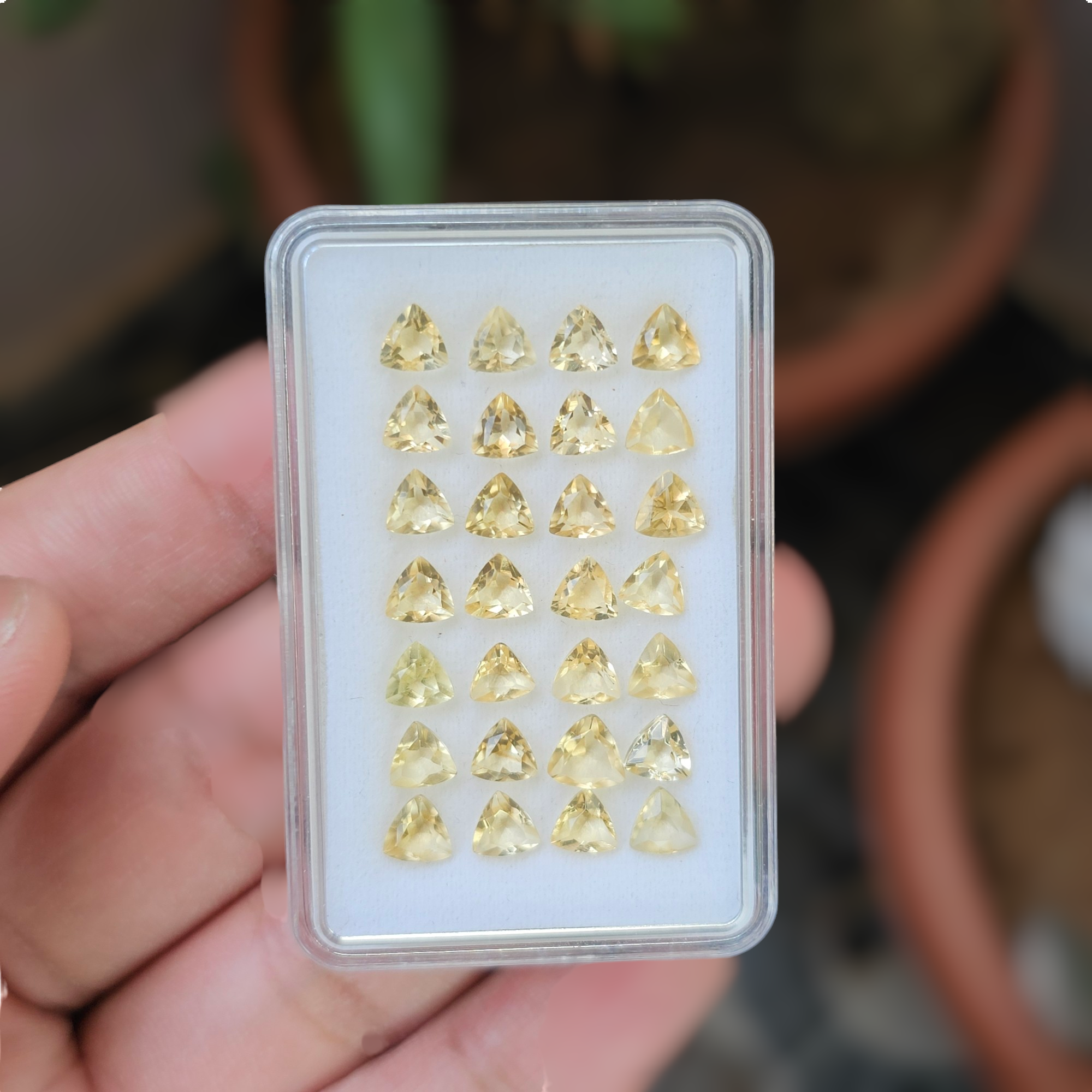 28 Pcs Of Natural Citrine & Hessonite Garnet Faceted | Shape: Trillion | Size:4-5mm - The LabradoriteKing