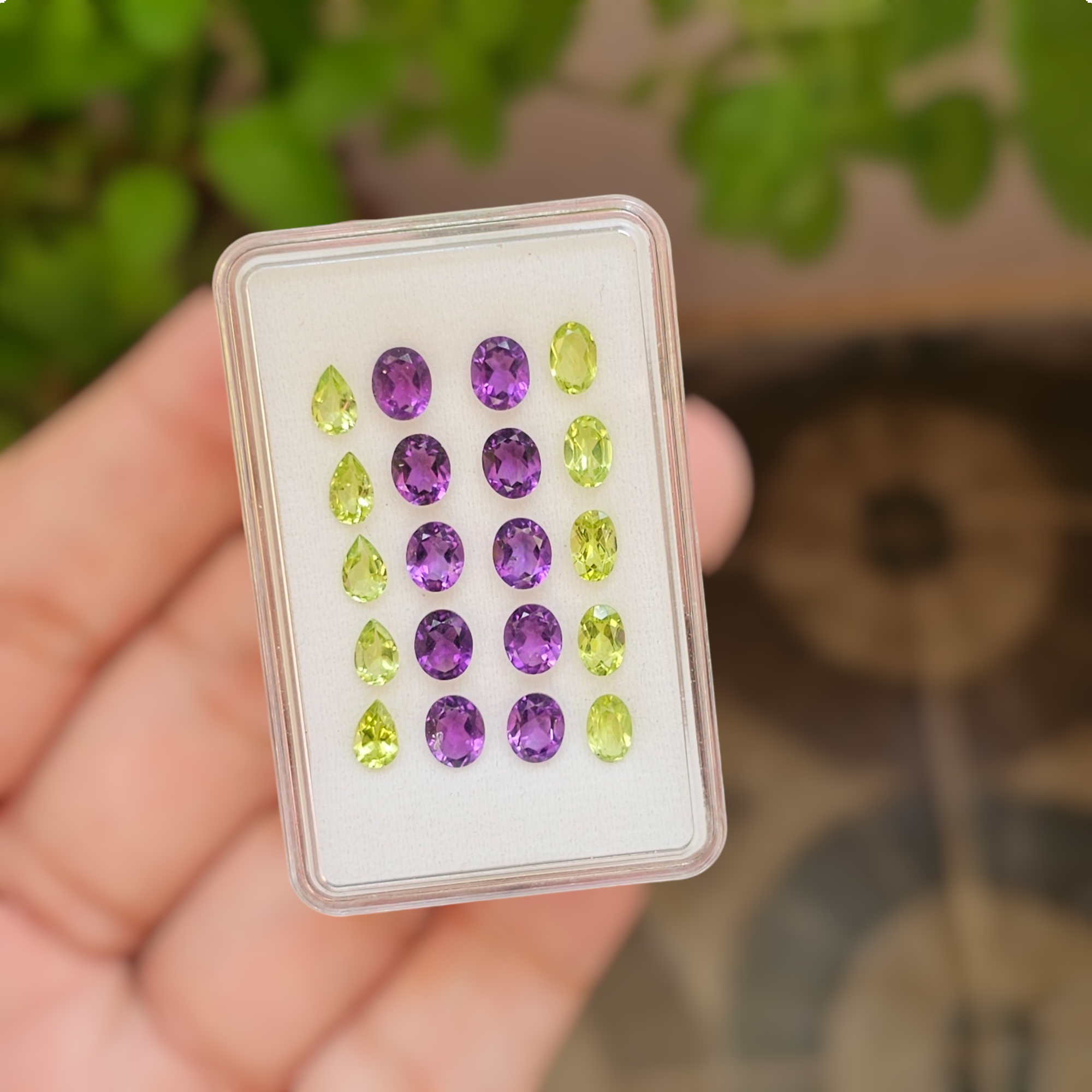 20 Pcs Of Natural Peridot & Amethyst  Faceted | Shape: Pear & Oval | Size: 6mm - The LabradoriteKing