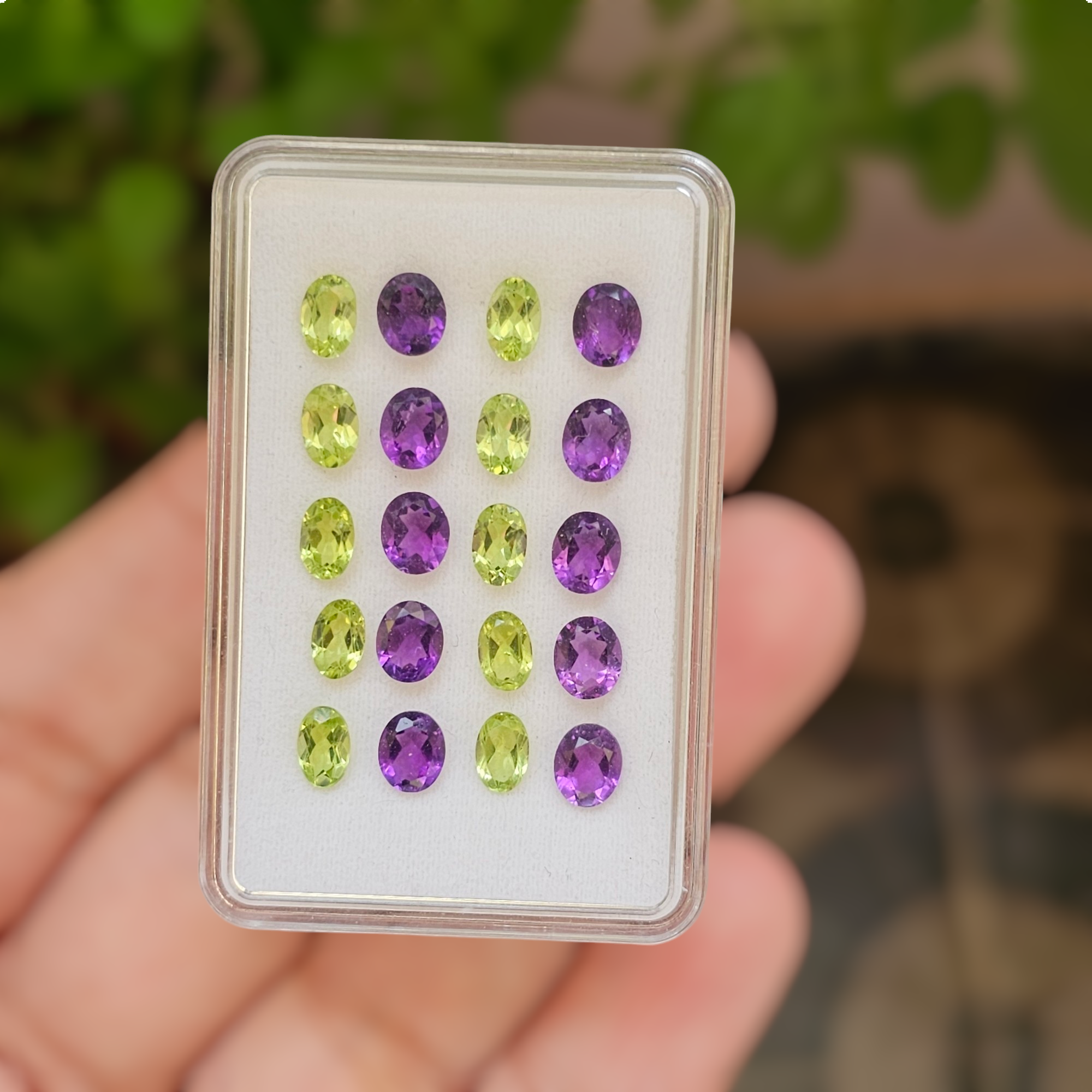 20 Pcs Of Natural Peridot & Amethyst  Faceted | Shape: Oval | Size: 6mm - The LabradoriteKing