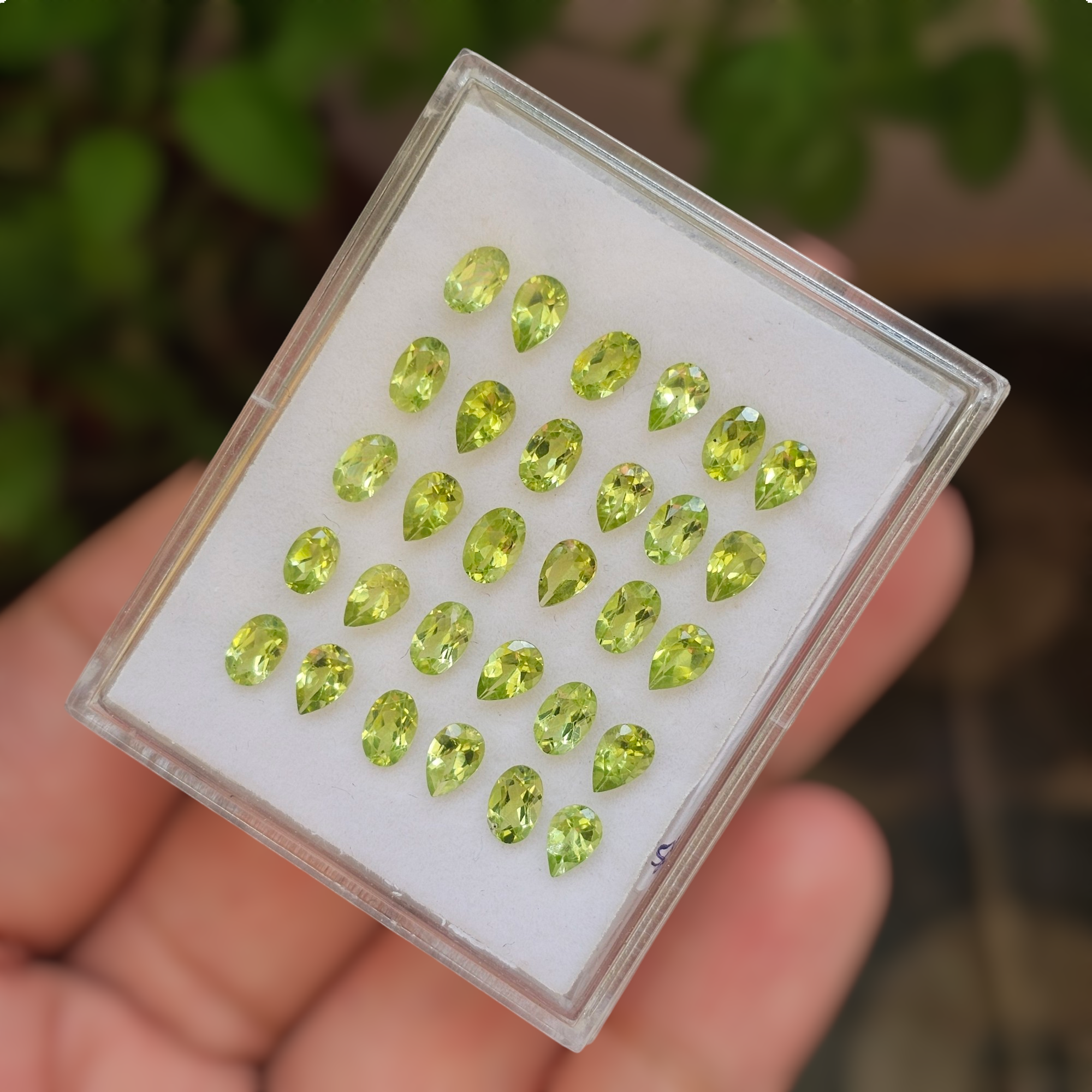 30 Pcs Of Natural Peridot Faceted | Shape: Pear & Oval | Size: 6x4mm