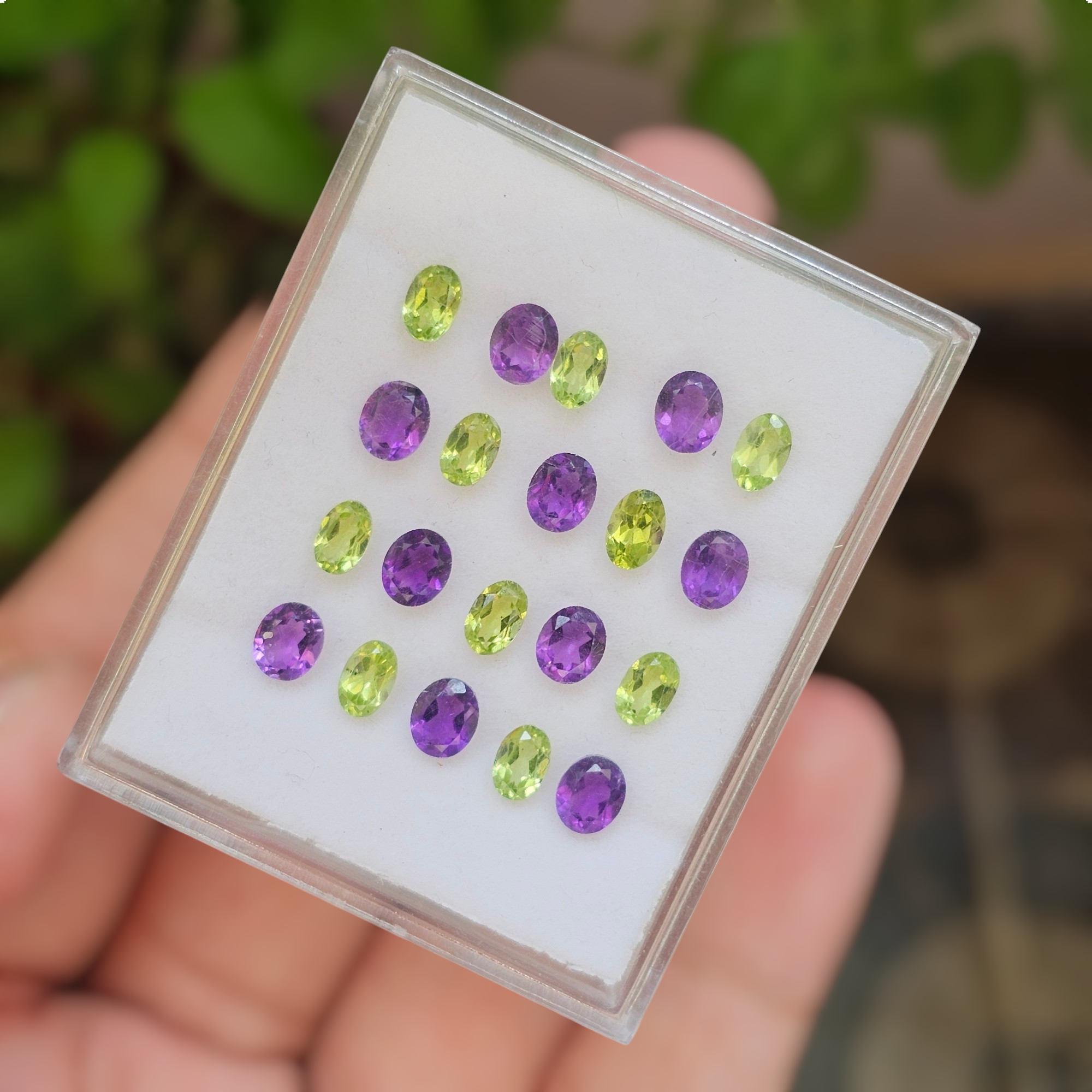 20 Pcs Of Natural Peridot & Amethyst  Faceted | Shape: Oval | Size: 6mm - The LabradoriteKing