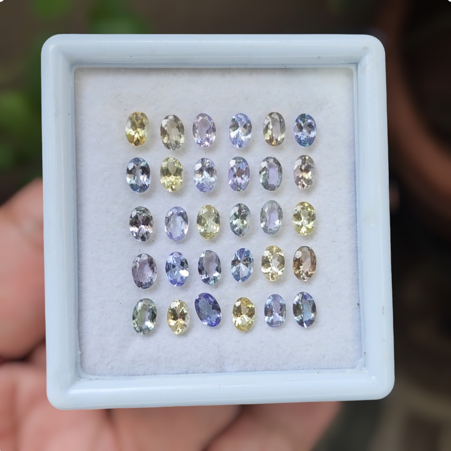 30 Pcs Of Natural Unheated Tanzanite Faceted Gemstone | Shape: Oval | Size:6x4mm - The LabradoriteKing