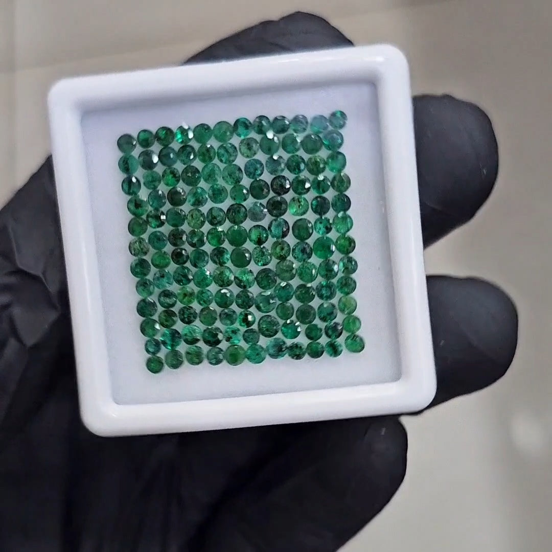 144 Pcs of Natural Emerald Faceted | Round | Size: 2-3mm - The LabradoriteKing