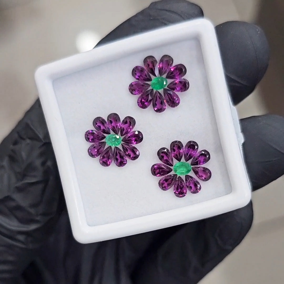 30 Pcs of Natural Emerald & Rhodolite Garnet Faceted | Oval & Pear | Size: 4-5mm - The LabradoriteKing