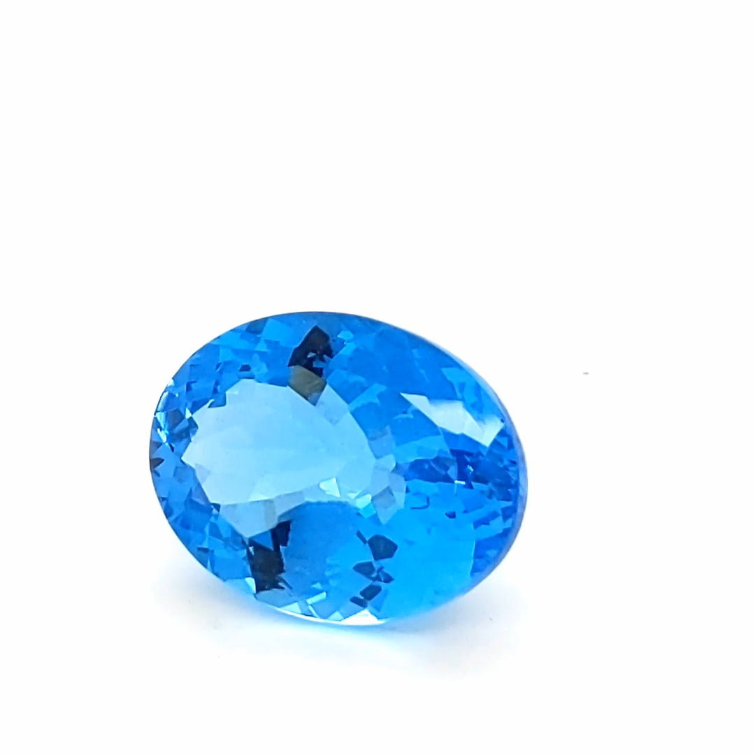 1 Pcs Swiss Blue topaz 21 Cts Oval Shape  | Finest quality - The LabradoriteKing