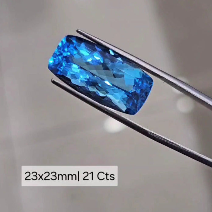 1 Pcs Swiss Blue topaz 21 Cts Rectangle Shape  | Finest quality - The LabradoriteKing