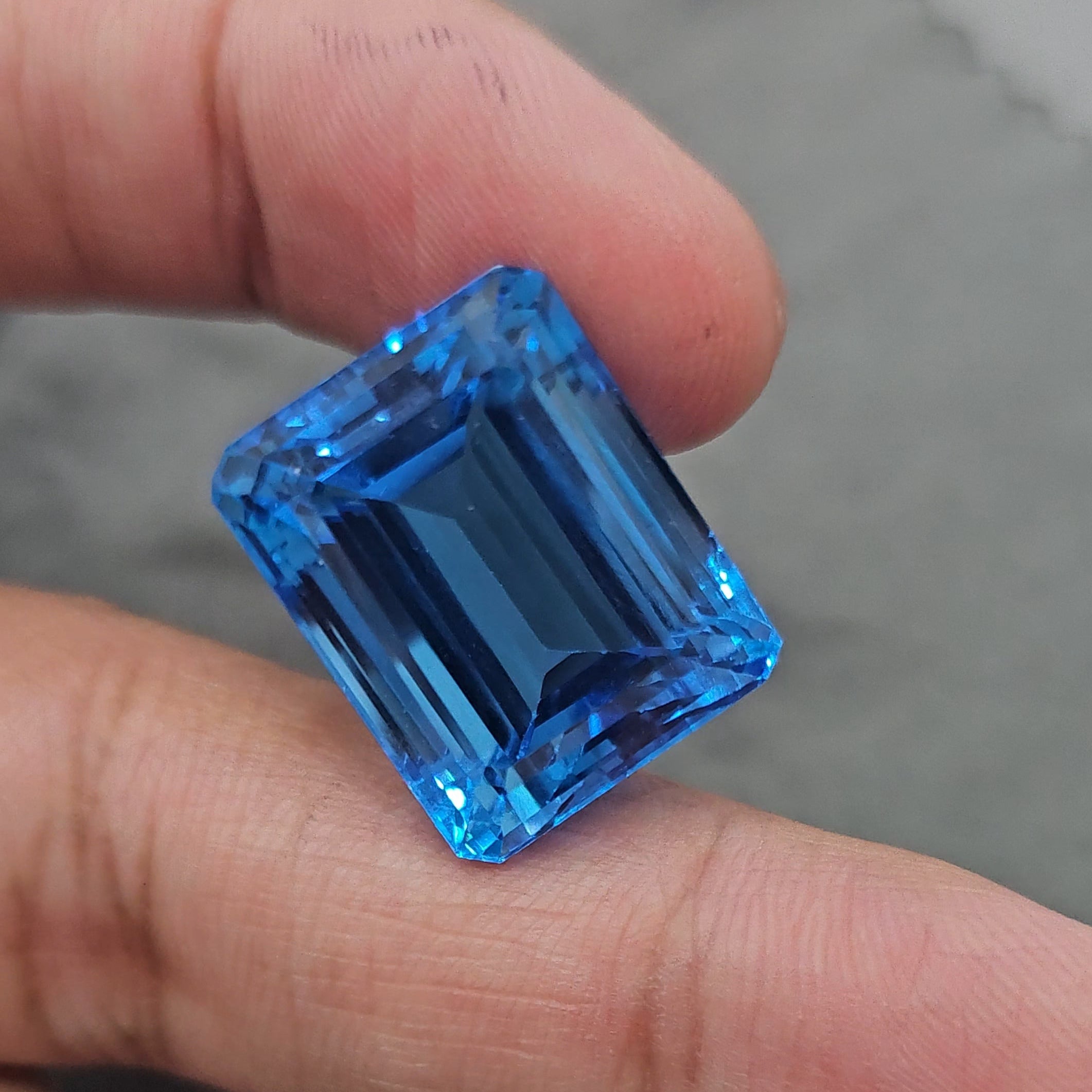 1 Pcs Of Natural Blue  London Topaz Faceted | Rectangle |  Size:20x16mm - The LabradoriteKing