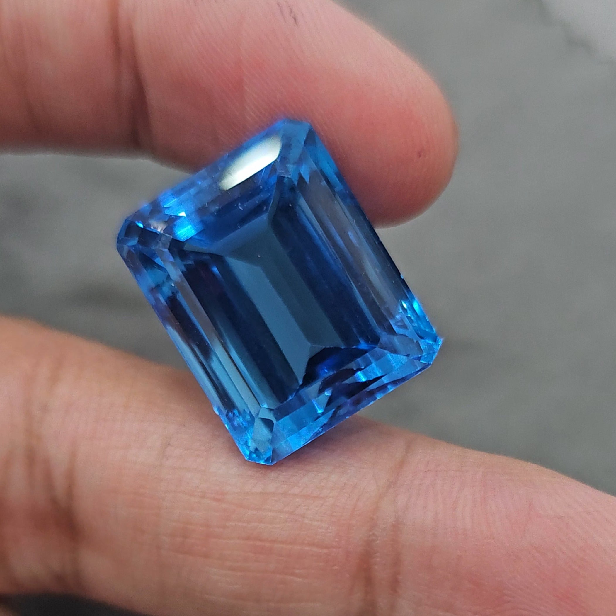 1 Pcs Of Natural Blue  London Topaz Faceted | Rectangle |  Size:20x16mm - The LabradoriteKing