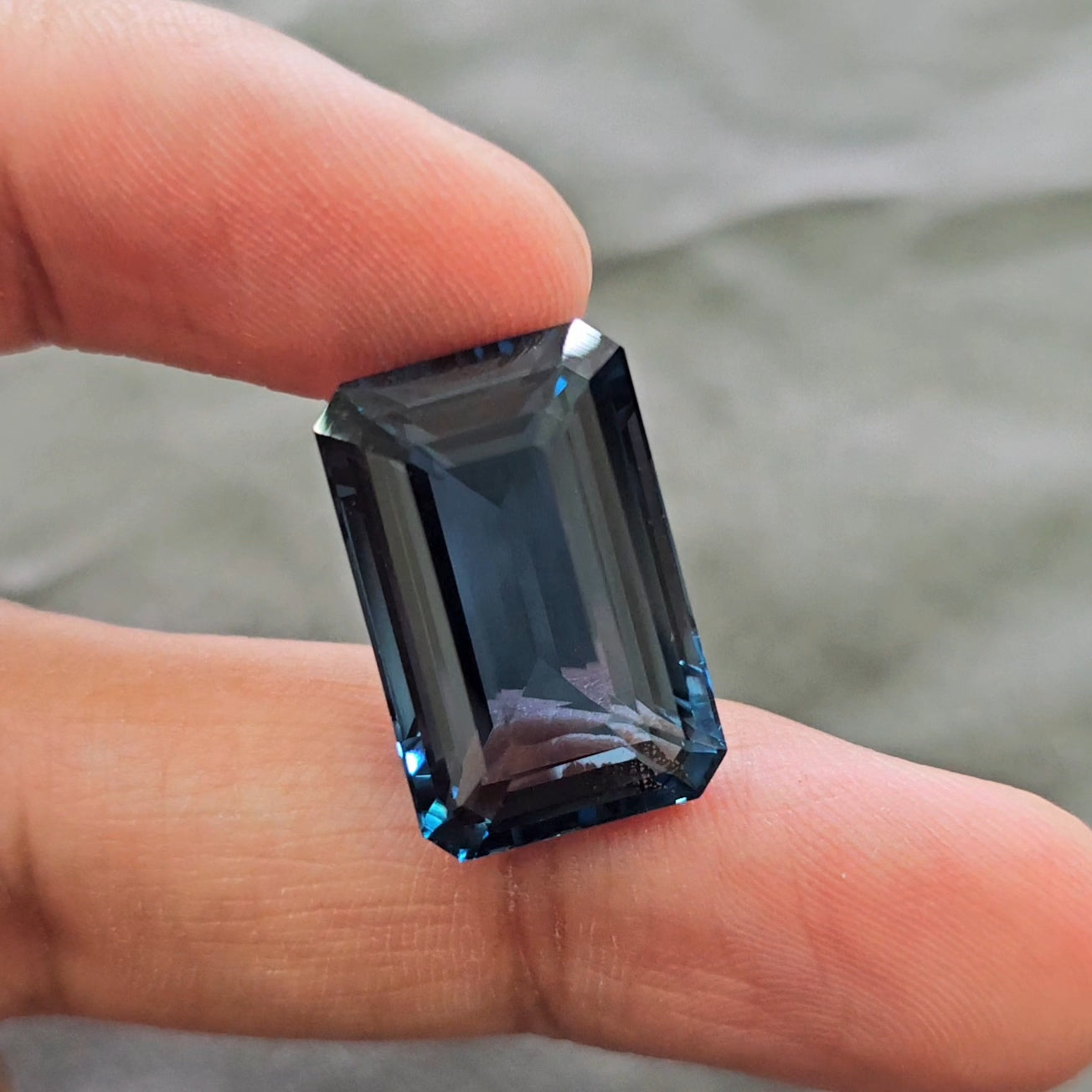 Natural London Blue Topaz Faceted | Rectangle | Size: 21x14mm