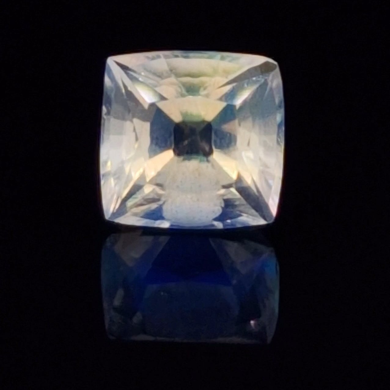 Natural Madagascar Moonstones Faceted | Shape: Square | Size: 8mm | Top quality - The LabradoriteKing