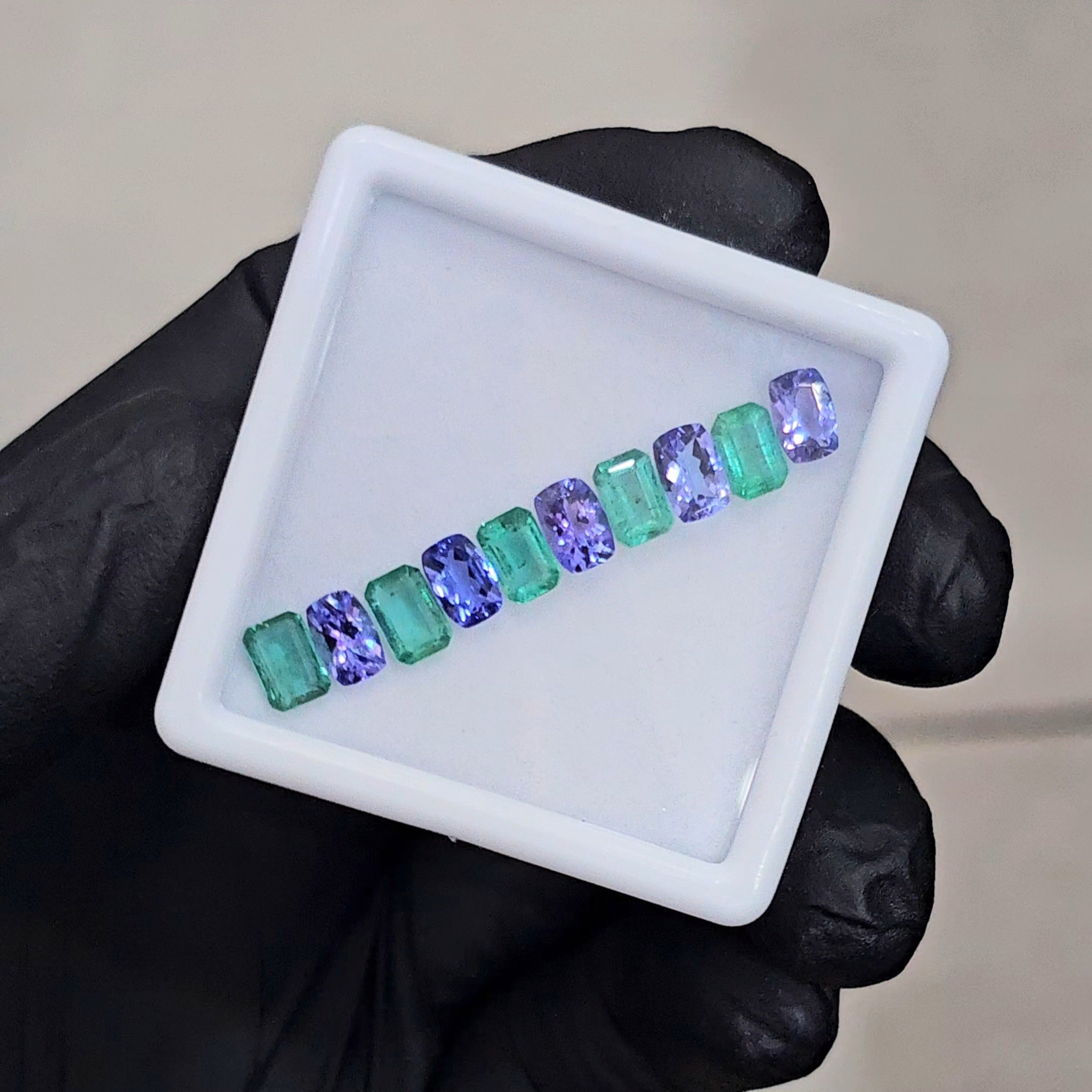 10 Pcs Natural Emerald & Tanzanite AAA+ Faceted | Shape: Rectangle | Size: 6x4mm