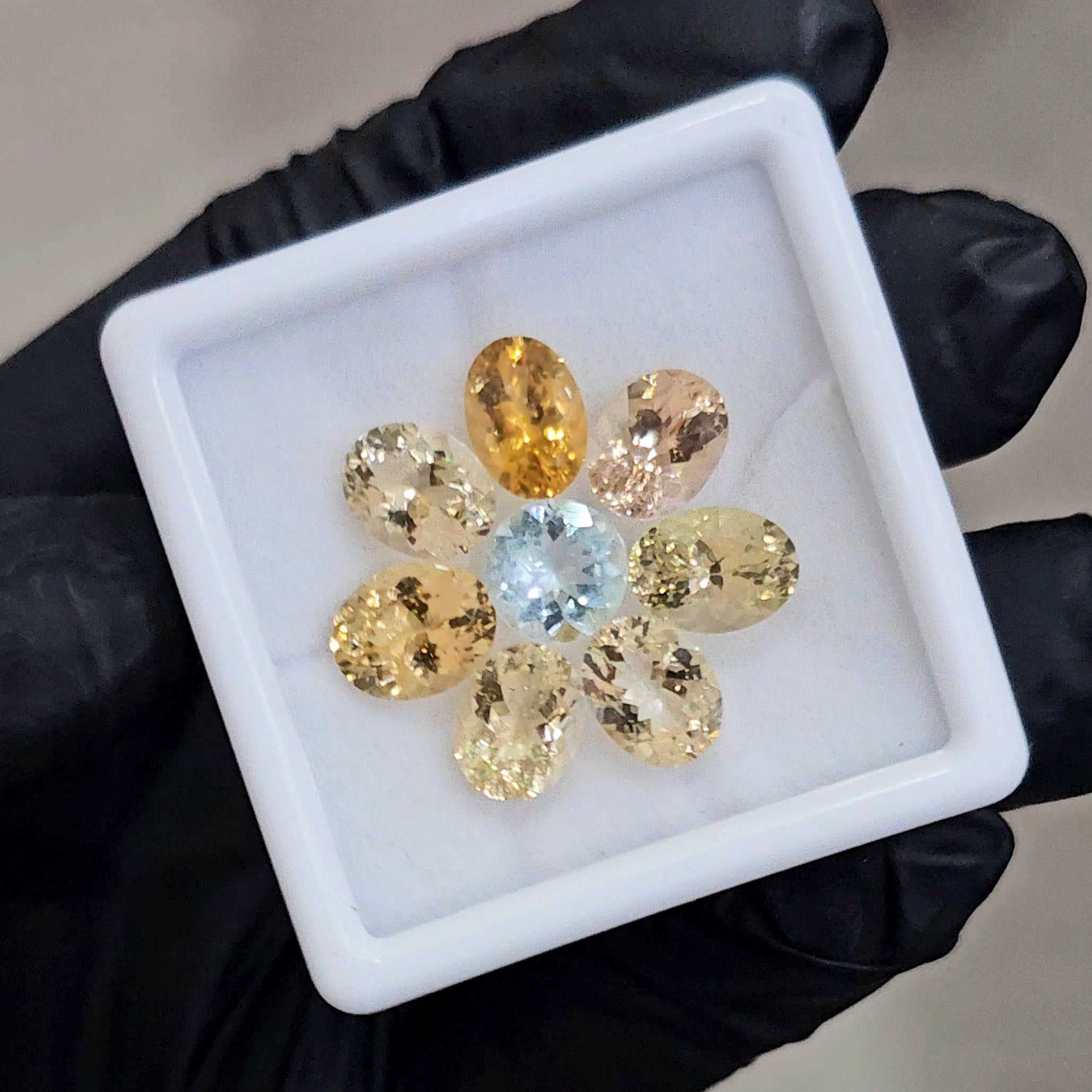 33 Pcs Natural Aquamarine , Green Beryl , Morganite , Heliodor Faceted unheated | Shape: Oval & Round | Size: 6-8mm