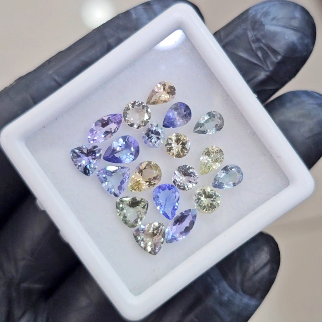 19 Pcs Of Natural Unheated Tanzanite Faceted | Shape: Mix | Size: 4-7mm - The LabradoriteKing