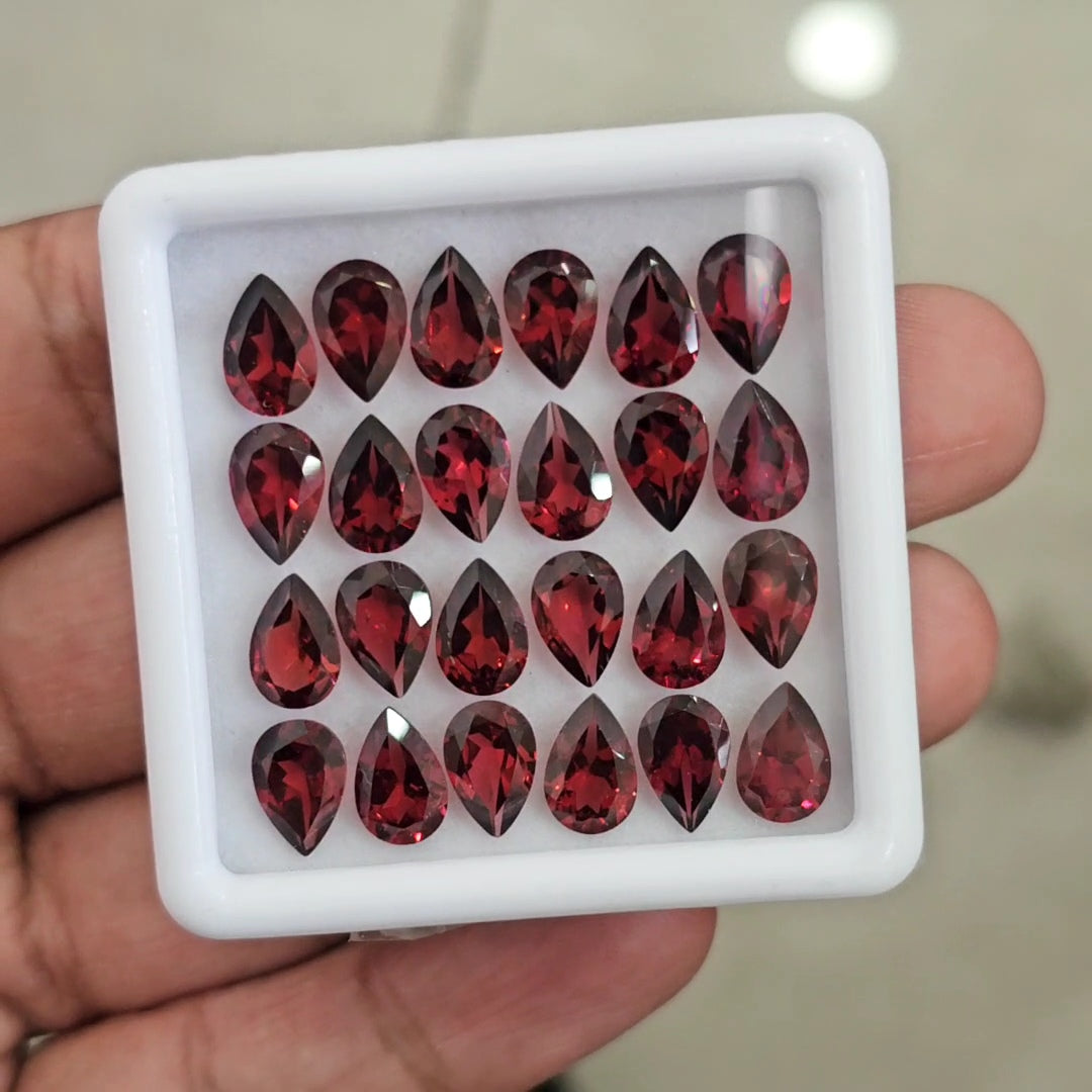 24 pcs Natural Mozambique Garnet Faceted | Pear | Size: 8x6mm