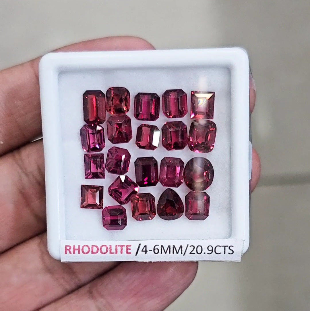 21 Pcs of Natural Rhodolite Garnet Faceted | Mix| Size: 4-6mm