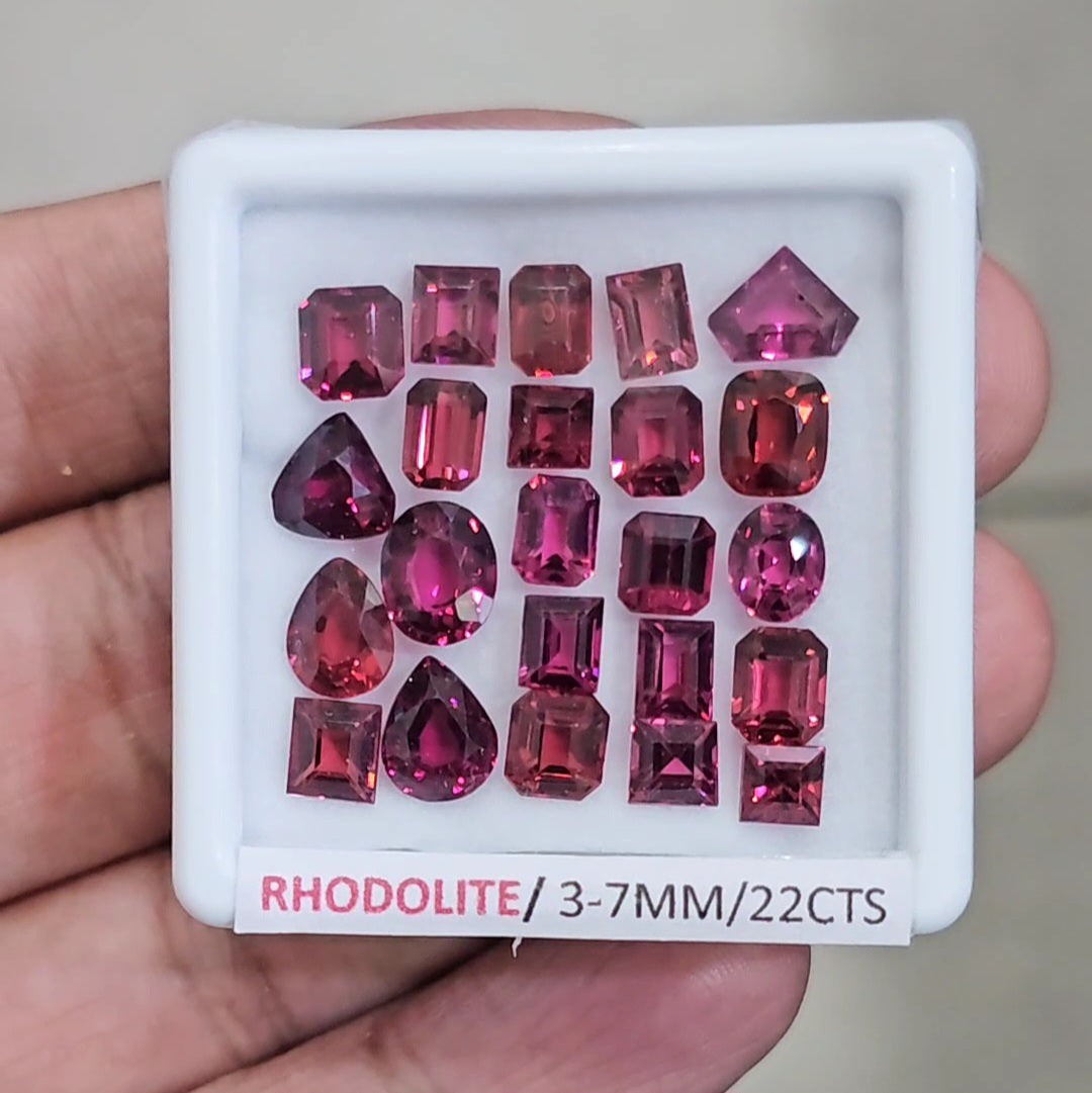23 Pcs of Natural Rhodolite Garnet Faceted | Mix| Size: 3-7mm