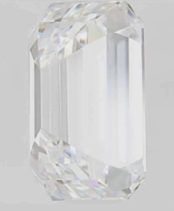 Lab Diamond Emerald Cut | EX Cut | VVS2  | E Color | IGI Certified with Engraving