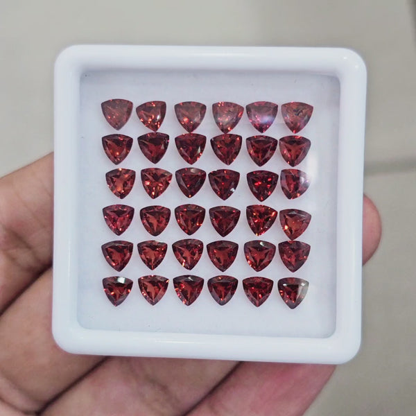 36pcs Natural Mozambique Cherry Garnet Faceted | Trillion | Size: 5mm