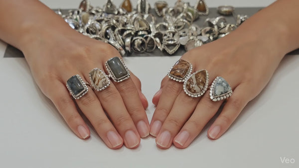 30 Silver plated Rings with Natural Gemstones | Wholesale Deal