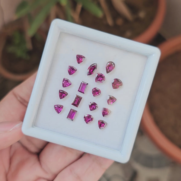 18 Natural Rhodolite Garnet : Mix Shape | Size:5-7mm