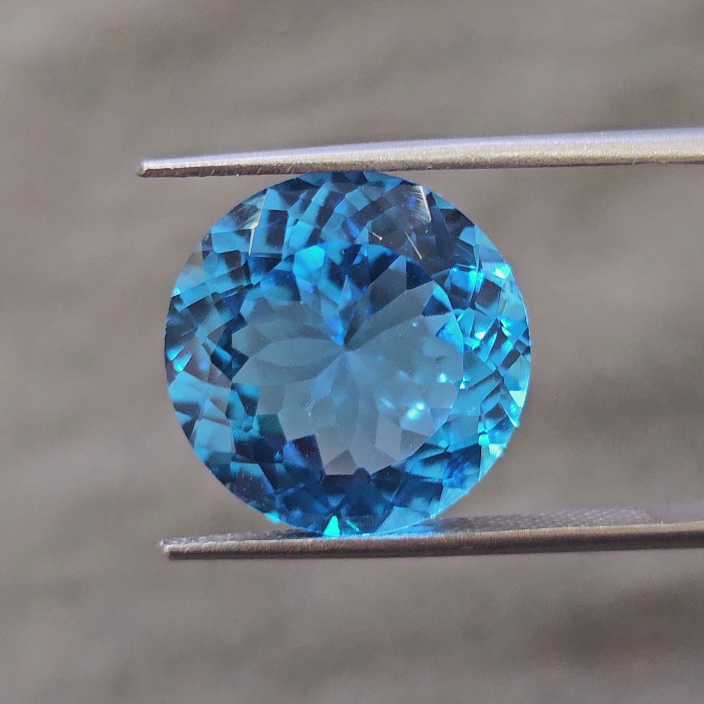 1 Pcs Of Natural Blue Topaz Faceted |Round|  Size:16mm