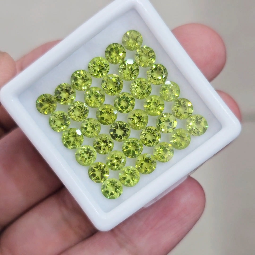 36 Pcs of Natural Peridot Faceted | Round | Size: 5mm