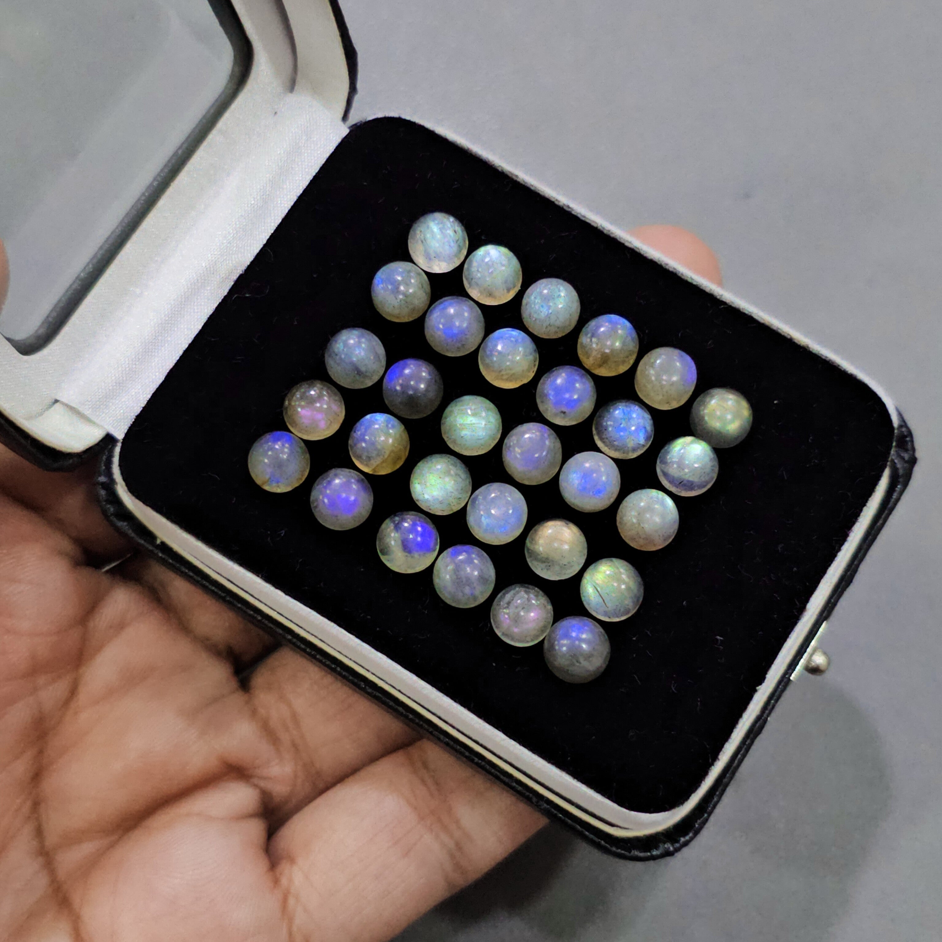 30 Pcs Labradorite Cabochons | 7-12mm | Round Shape Gemstones - The LabradoriteKing