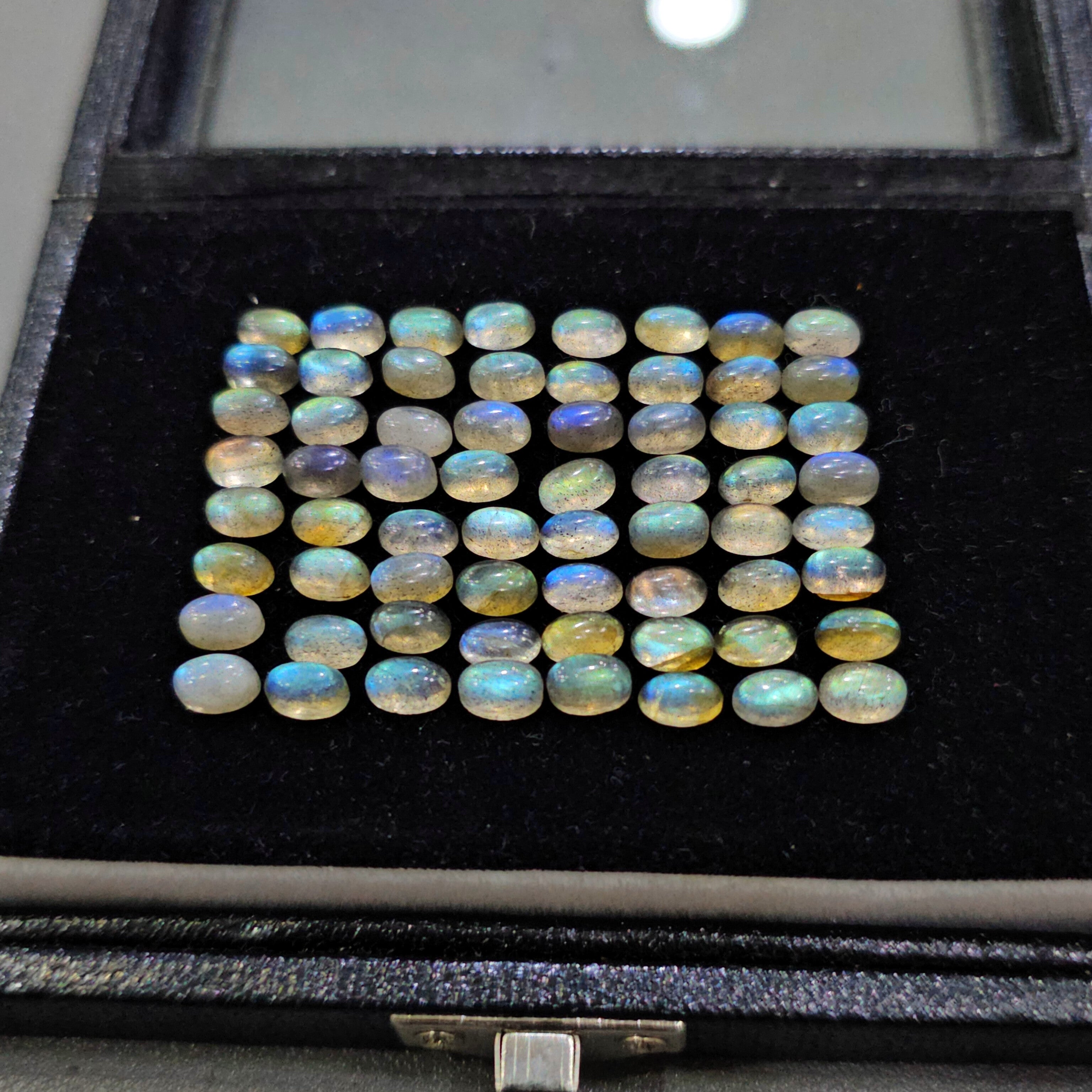 60 Pcs Labradorite Cabochons | 5x3mm & 6x4mm | Oval Shape Gemstones - The LabradoriteKing