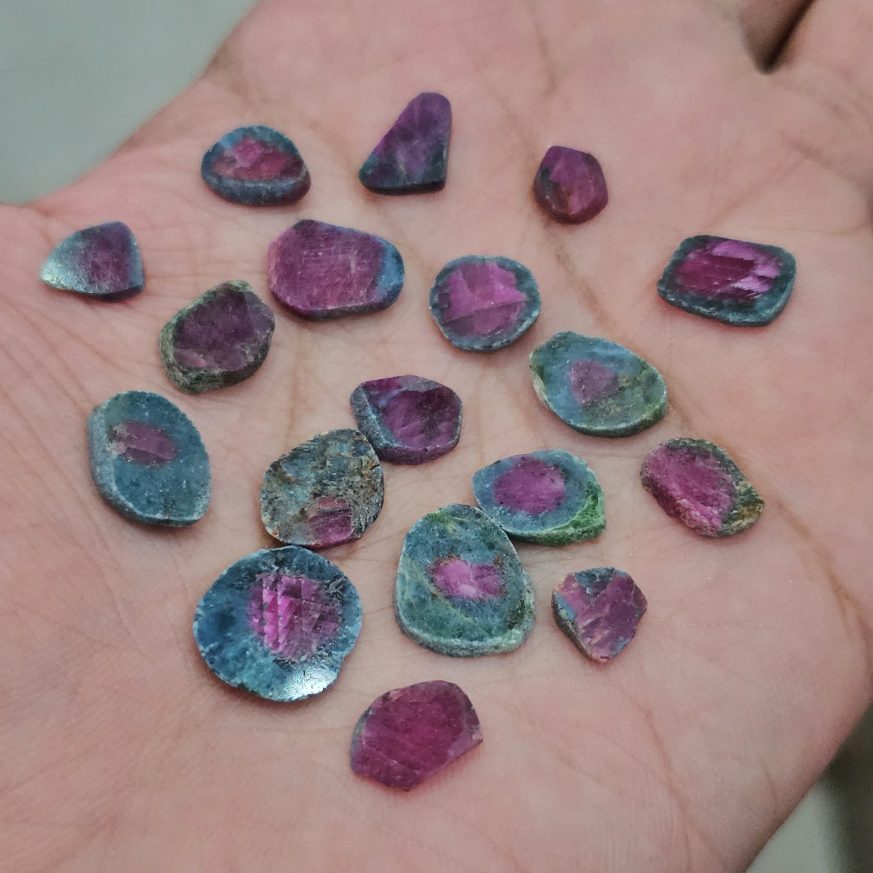 100 Carats Natural Ruby in Zoisite Slice Lot | 40–50 Pcs | 5mm–15mm | Unique Designer Stones - The LabradoriteKing