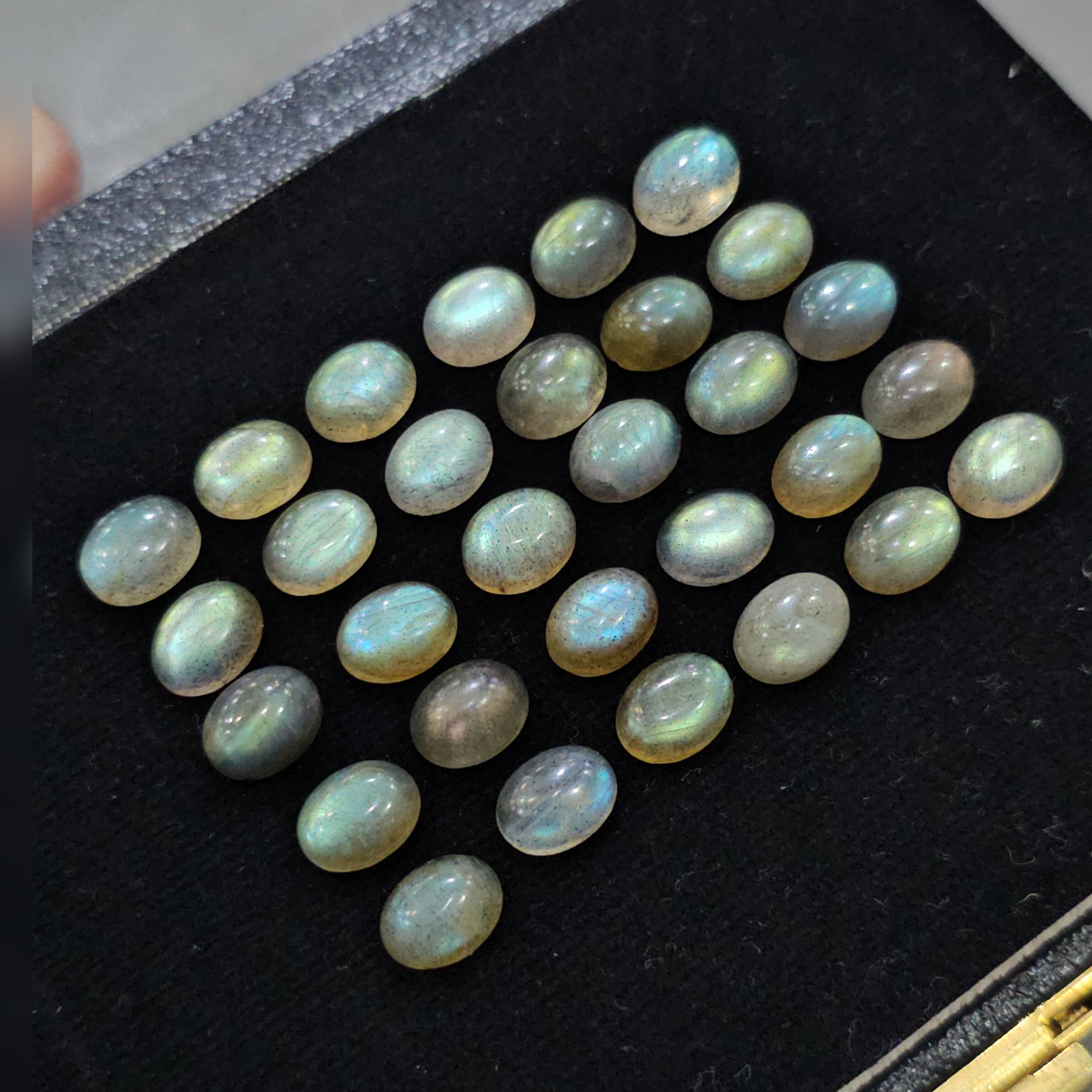 30 Pcs Labradorite Cabochons | 8-14mm | Oval Shape Gemstones - The LabradoriteKing