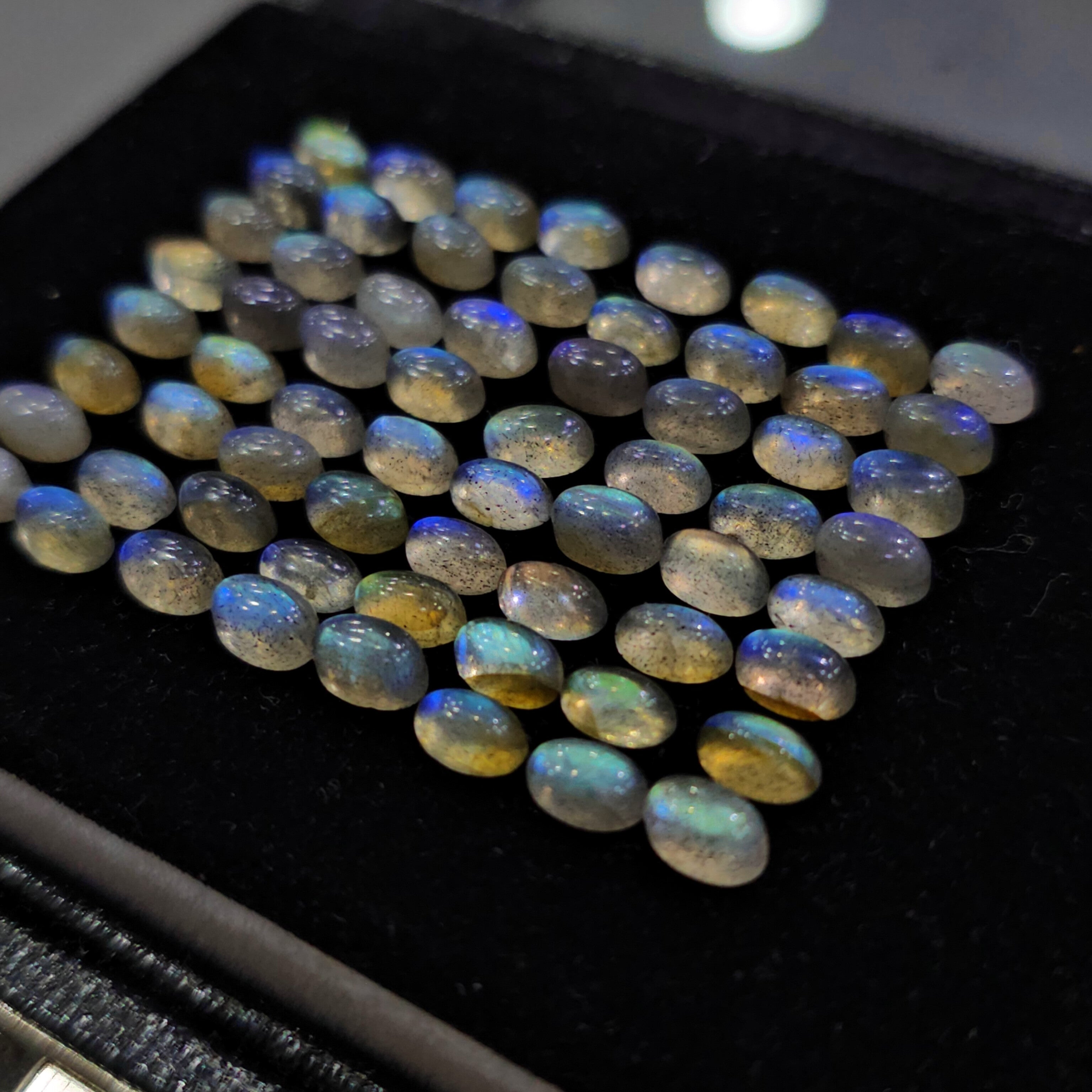 60 Pcs Labradorite Cabochons | 5x3mm & 6x4mm | Oval Shape Gemstones - The LabradoriteKing