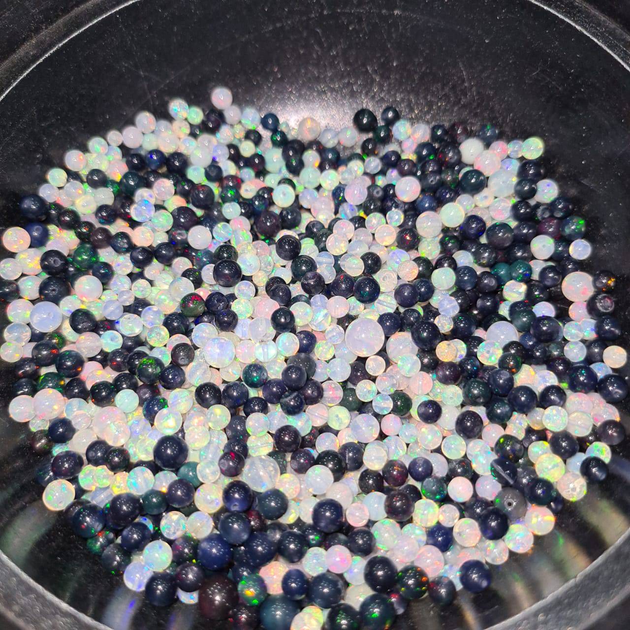 10 Cts Opal Sphere Beads Mix Of Clear and Black Opals - The LabradoriteKing