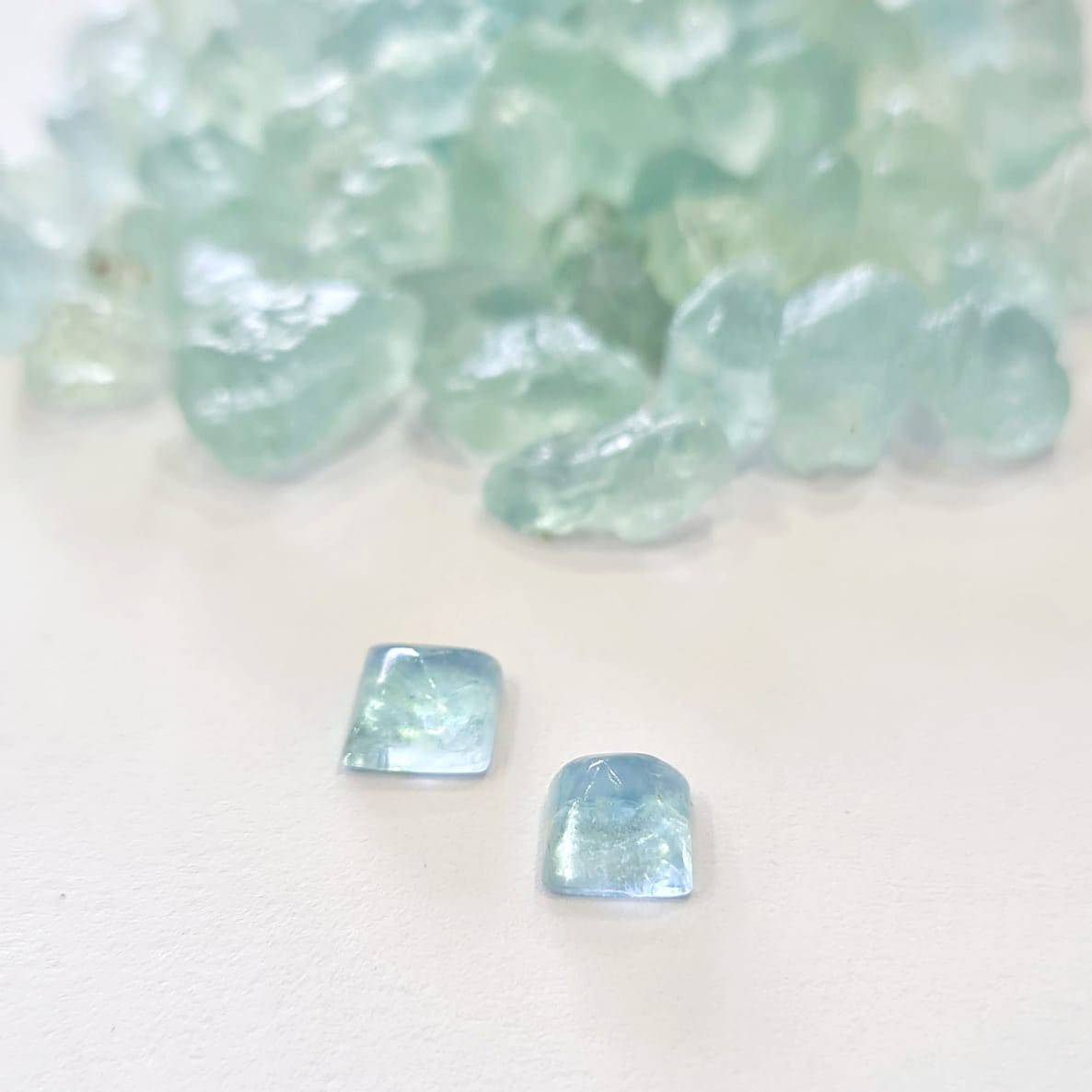 10 Pcs Aquamarine Sugarloaf 5-6mm - The LabradoriteKing