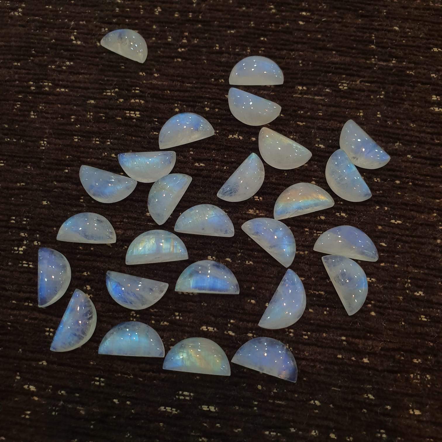 10 Pcs Natural Rainbow Moonstone Moons - The LabradoriteKing