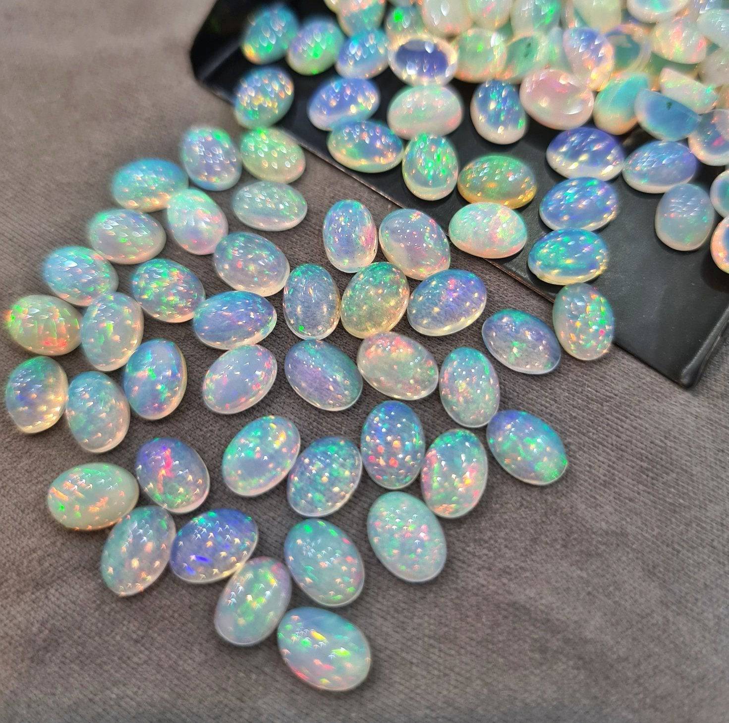 10 pcs of Natural Welo Opals Ovals |  High Quality - The LabradoriteKing