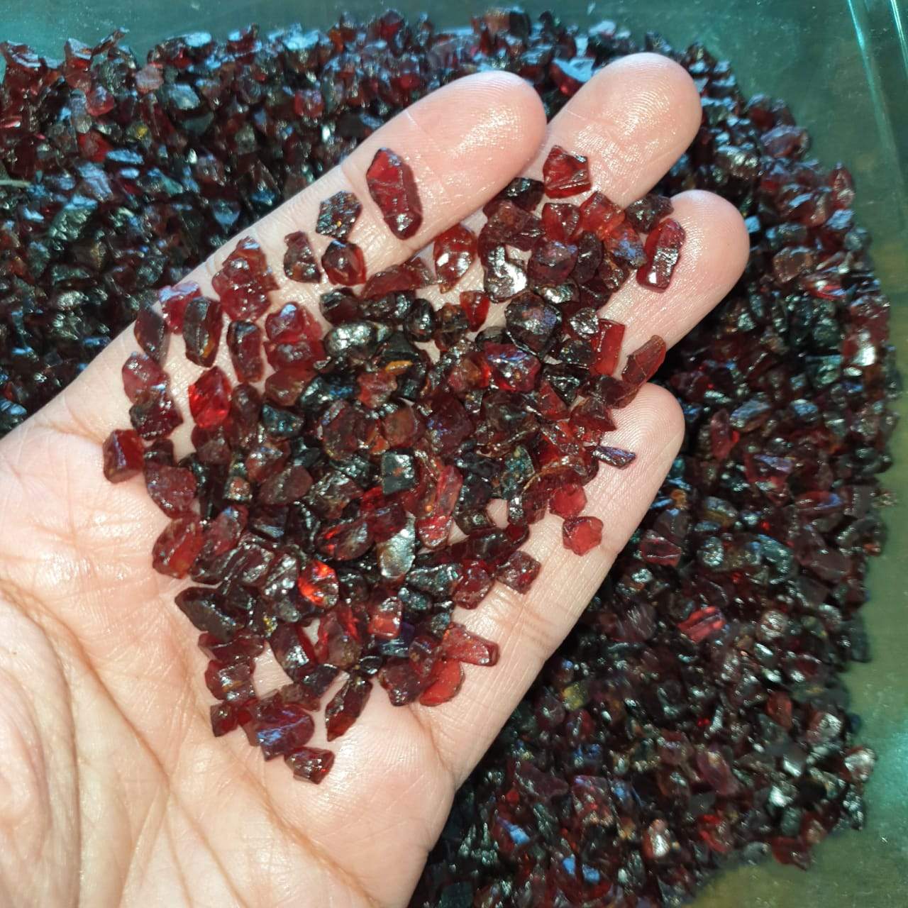 100 Pcs Indian Garnet Raw Rough | 5-12mm - The LabradoriteKing