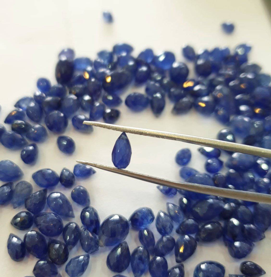 12 Pcs Sapphires Drops Faceted Top Drilled - The LabradoriteKing