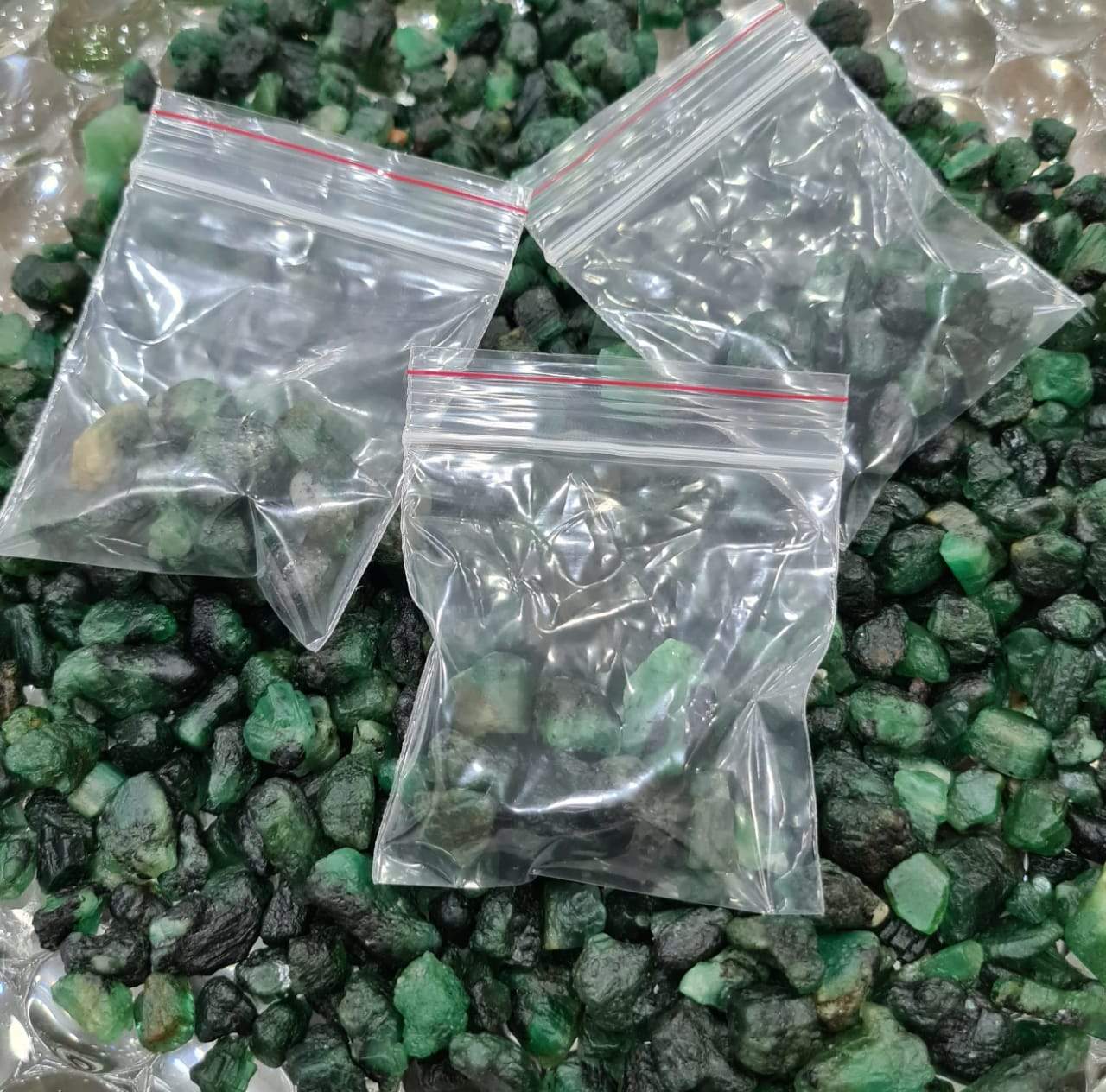 12 Pcs Zambian Emerald Raw Crystal rough | Untreated 10-18mm - The LabradoriteKing