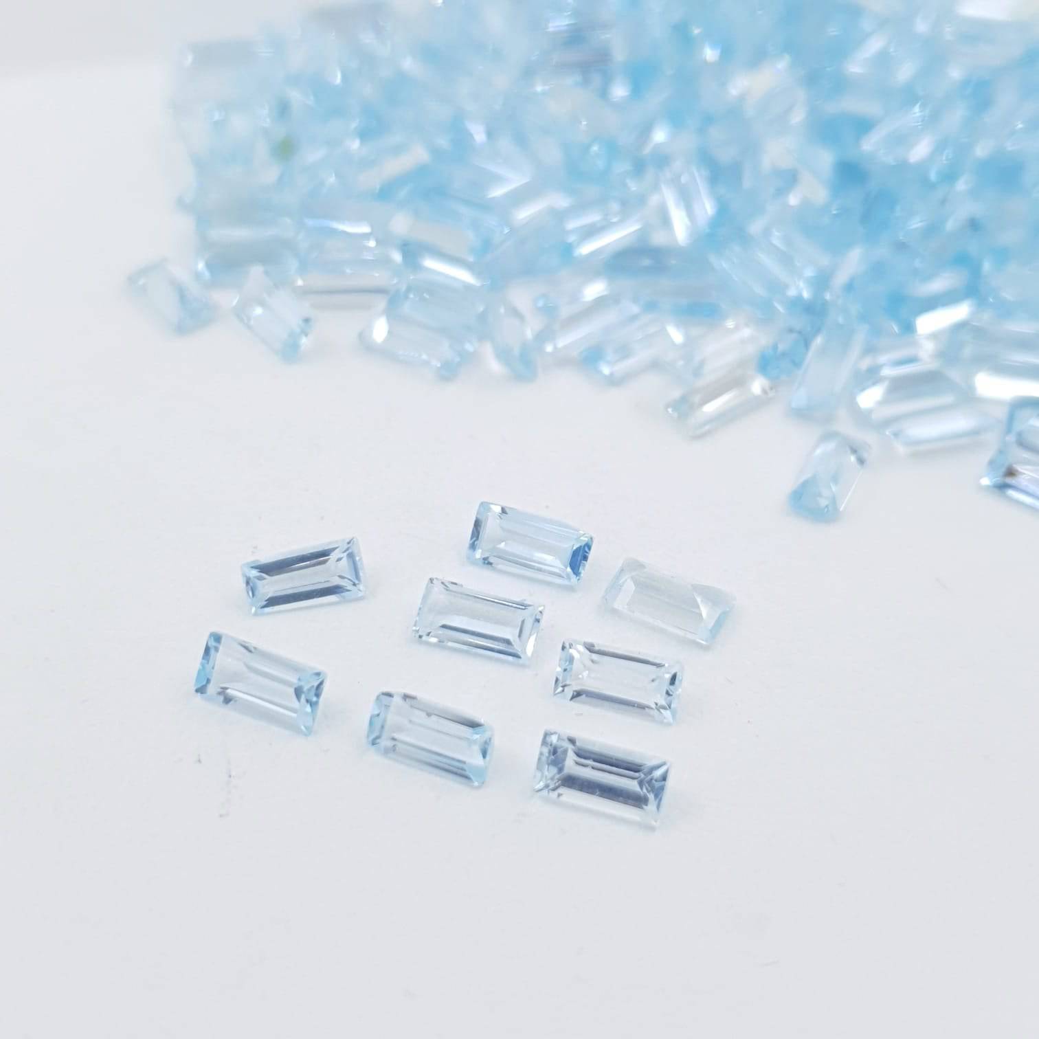 15 Pcs Natural Blue Topaz  Baguettes 6x3mm - The LabradoriteKing