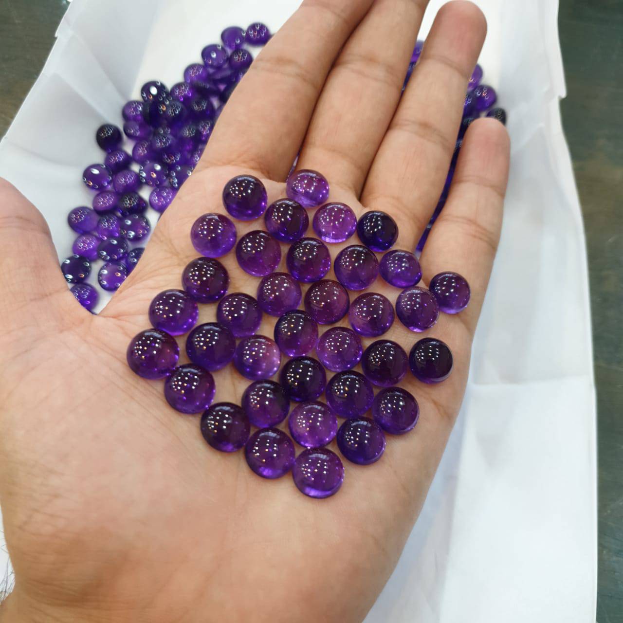 15 Pcs of Amethyst Round Cabochon 11mm | Vivid Colour and Top Polish - The LabradoriteKing