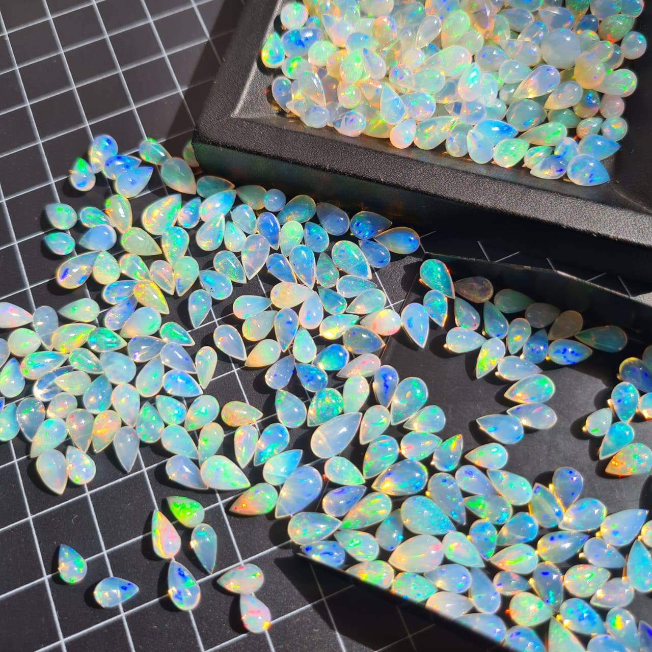 15 Pcs Opal Drops | UNDRILLED | High Quality Ethiopian Mined - The LabradoriteKing