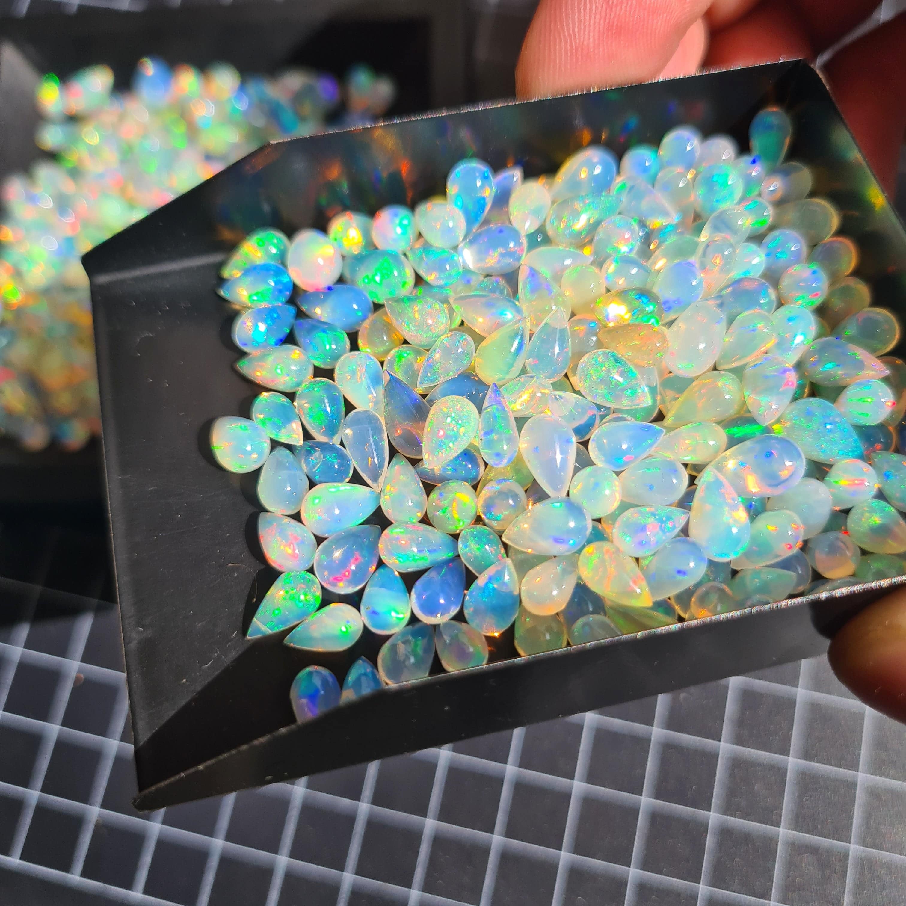 15 Pcs Opal Drops | UNDRILLED | High Quality Ethiopian Mined - The LabradoriteKing